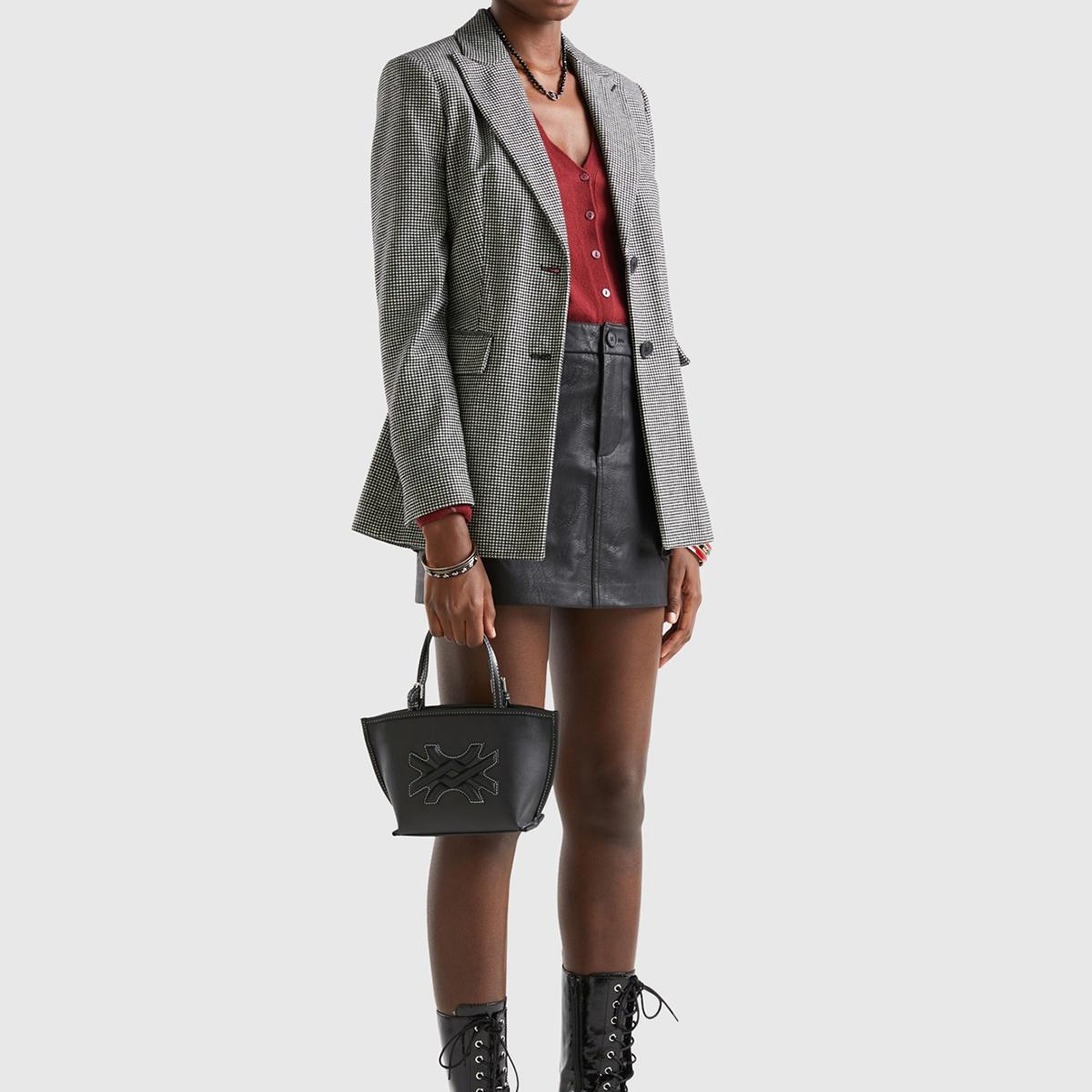 Kadın Siyah- Beyaz 2 Düğmeli Ceket