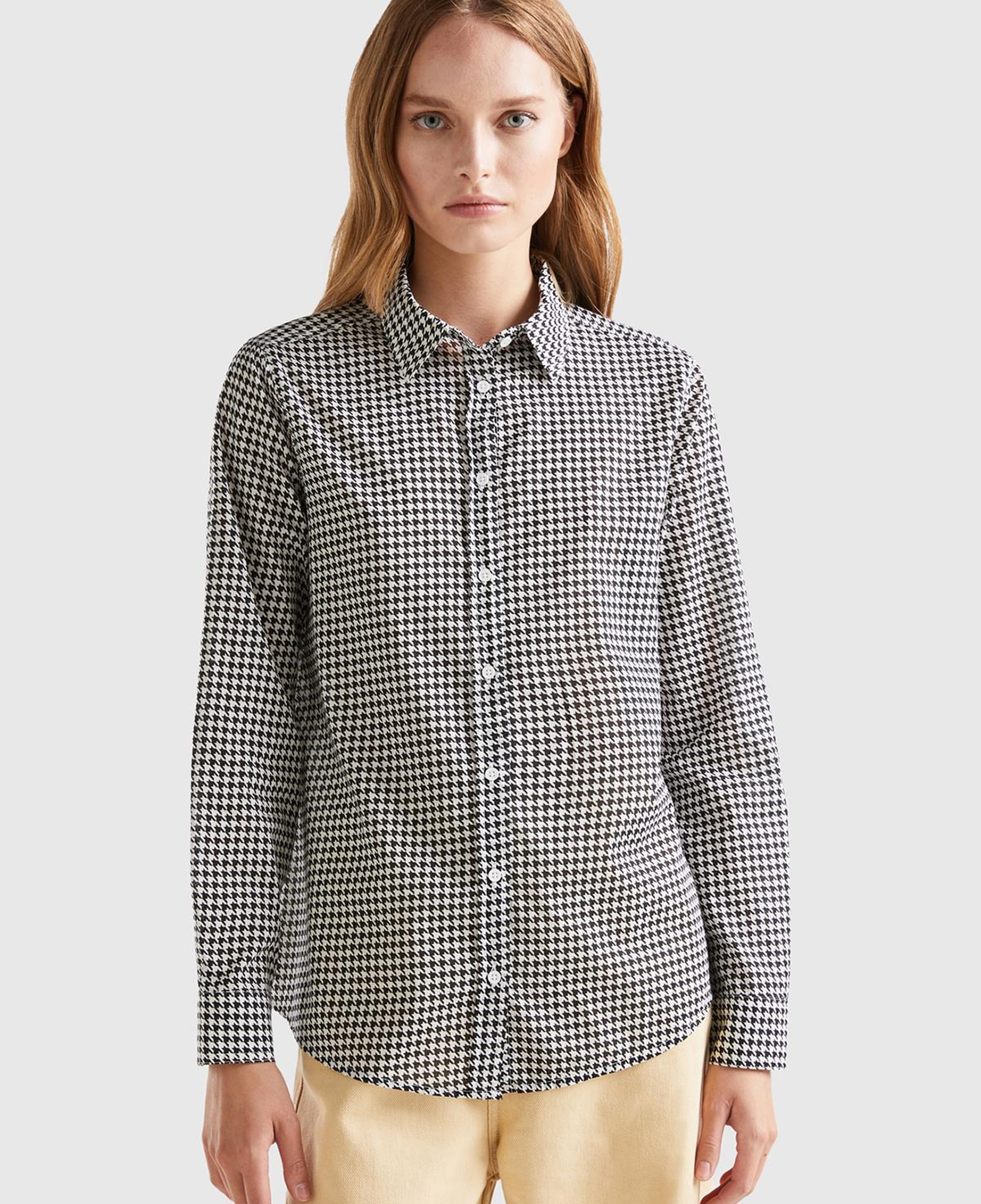 Kadın Siyah-Beyaz Desenli Koton Gömlek