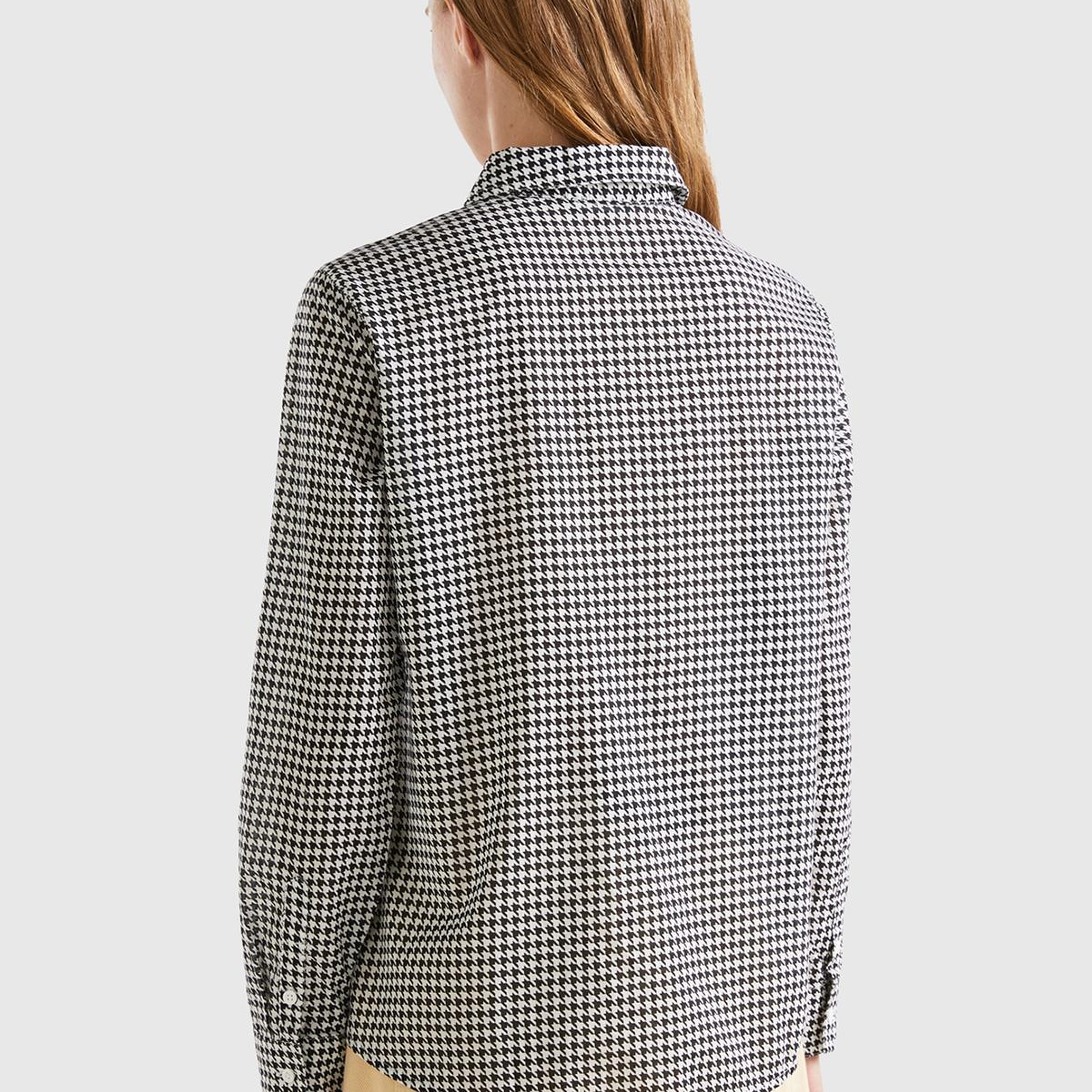 Kadın Siyah-Beyaz Desenli Koton Gömlek