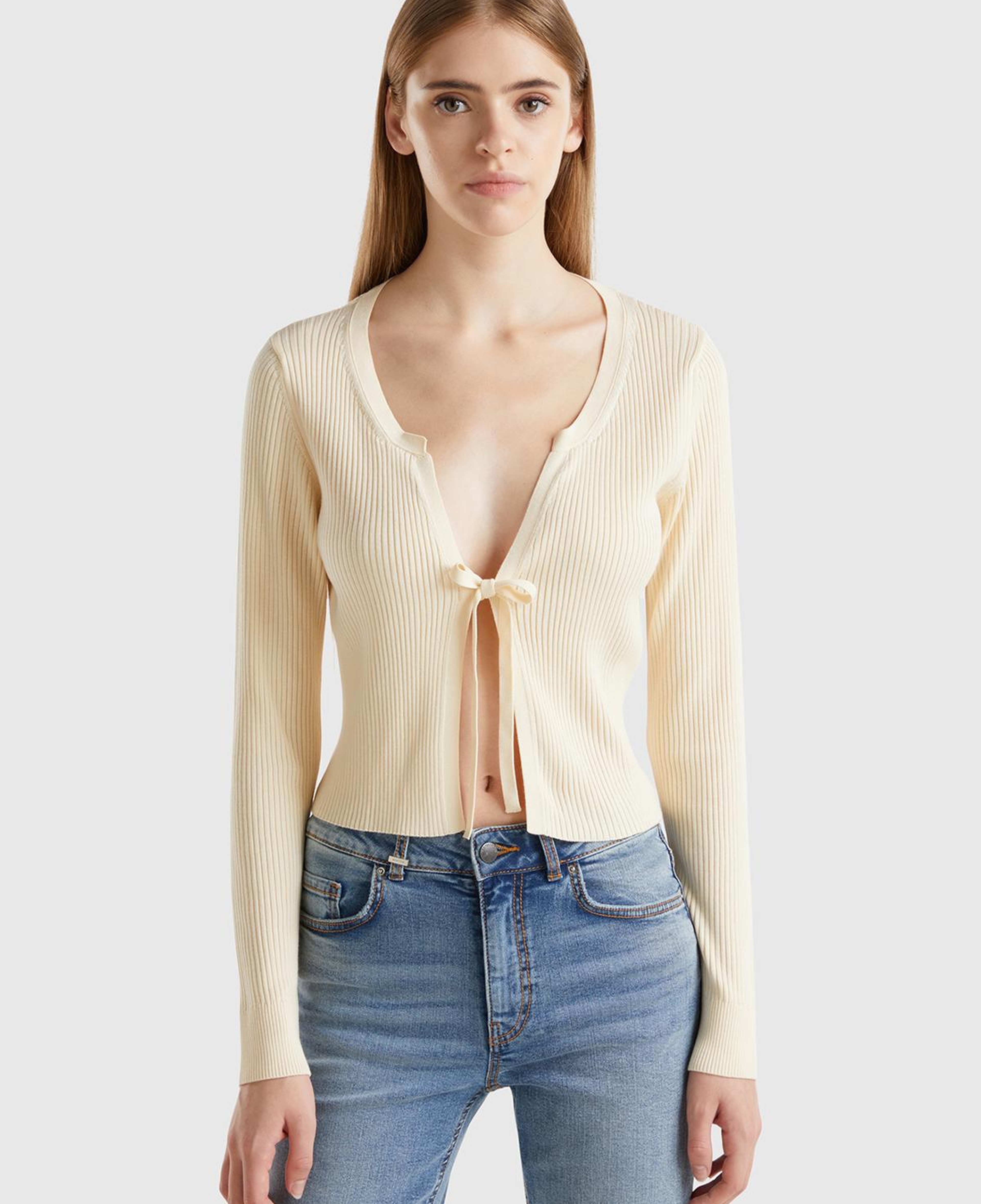 Kadın Krem Viskoz Karışımlı Önü Bağlama Detaylı Geniş V Yaka Hırka