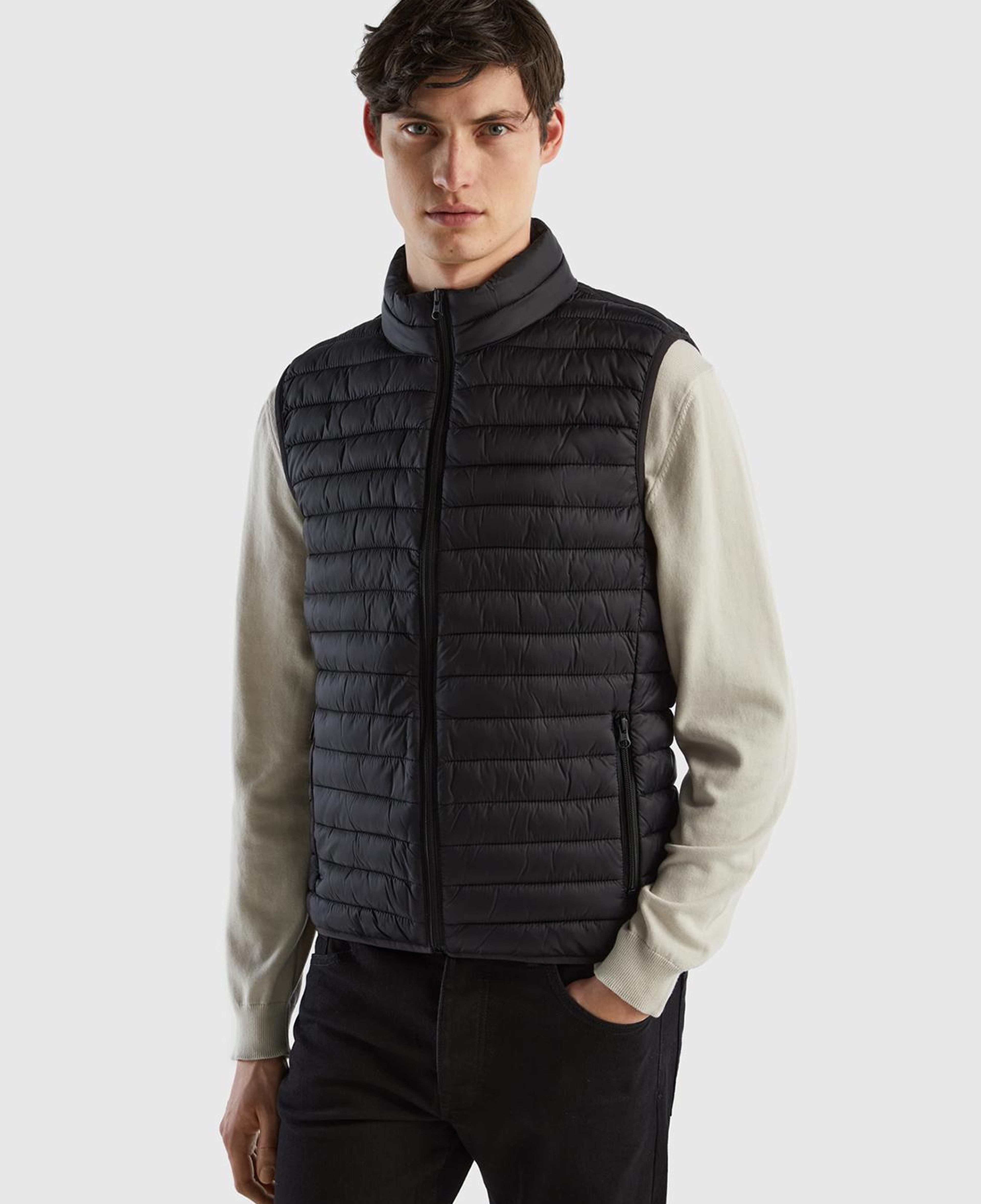 Erkek Siyah Eco-Recyle Dolgulu Pufa Yelek