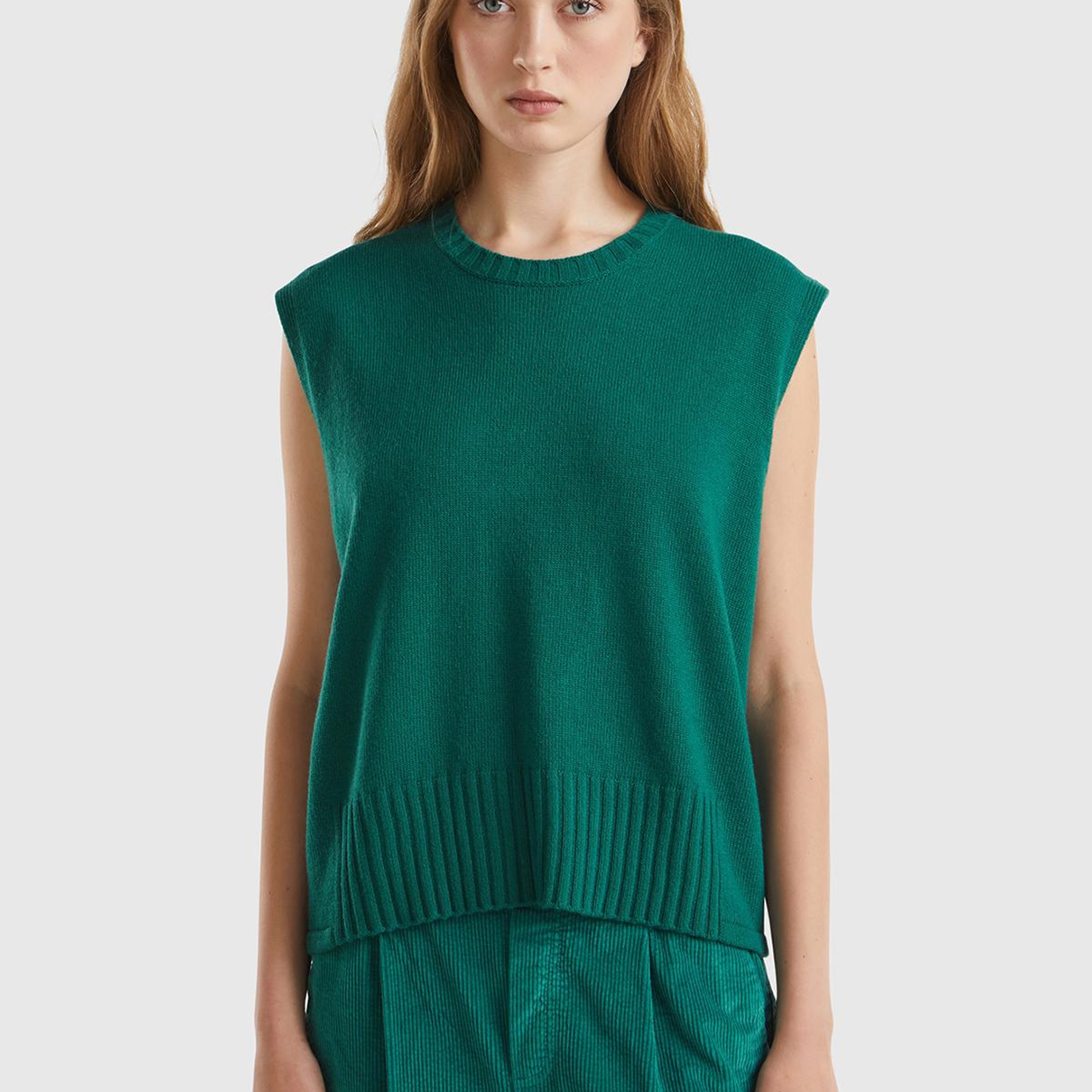 Kadın Koyu Yeşil Yün ve Viskoz Karışımlı Bisiklet Yaka Kolsuz Kazak