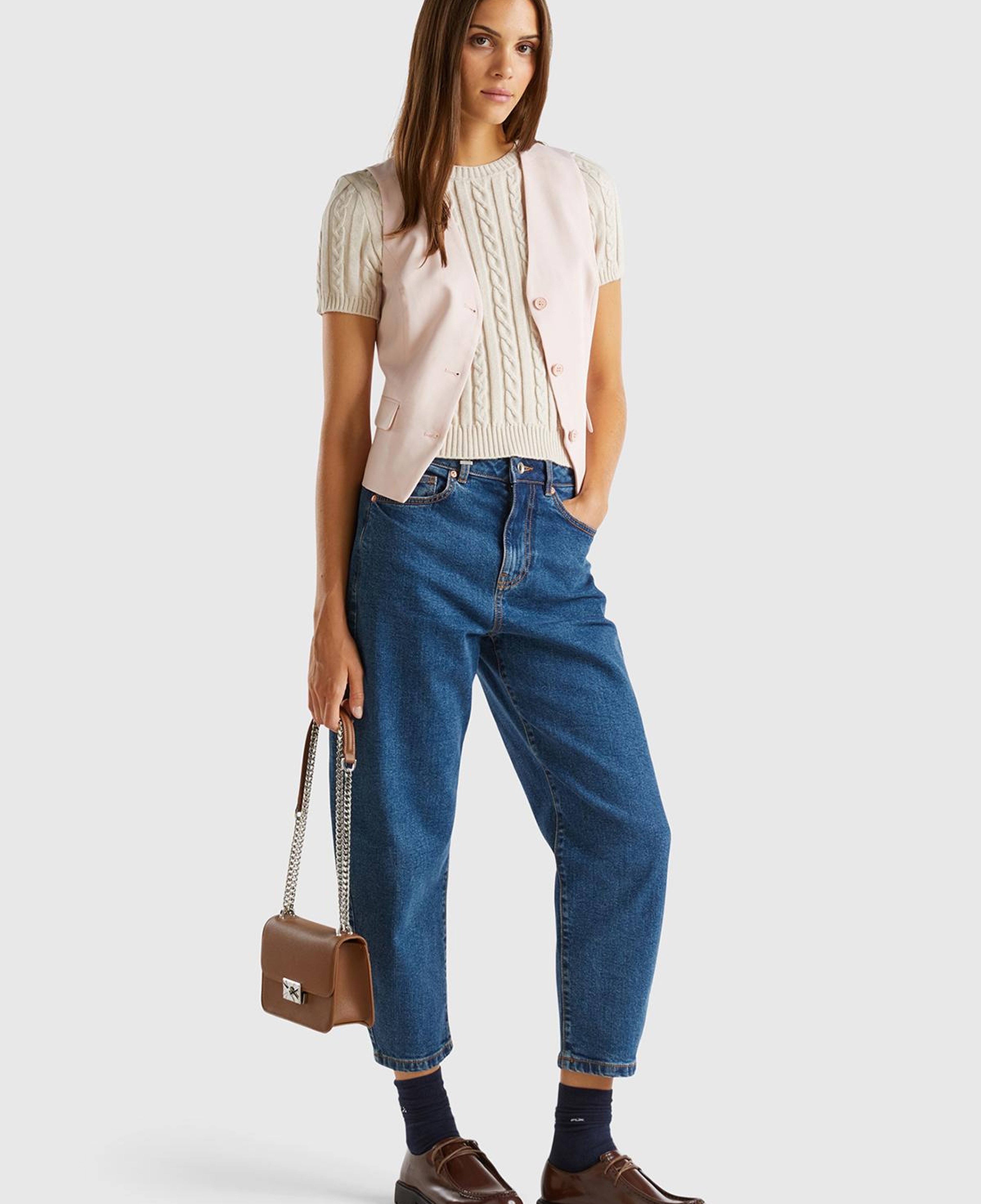 Kadın Toz Pembe Kapaklı Cep Tasarımı 3 Düğmeli V Yaka Yelek