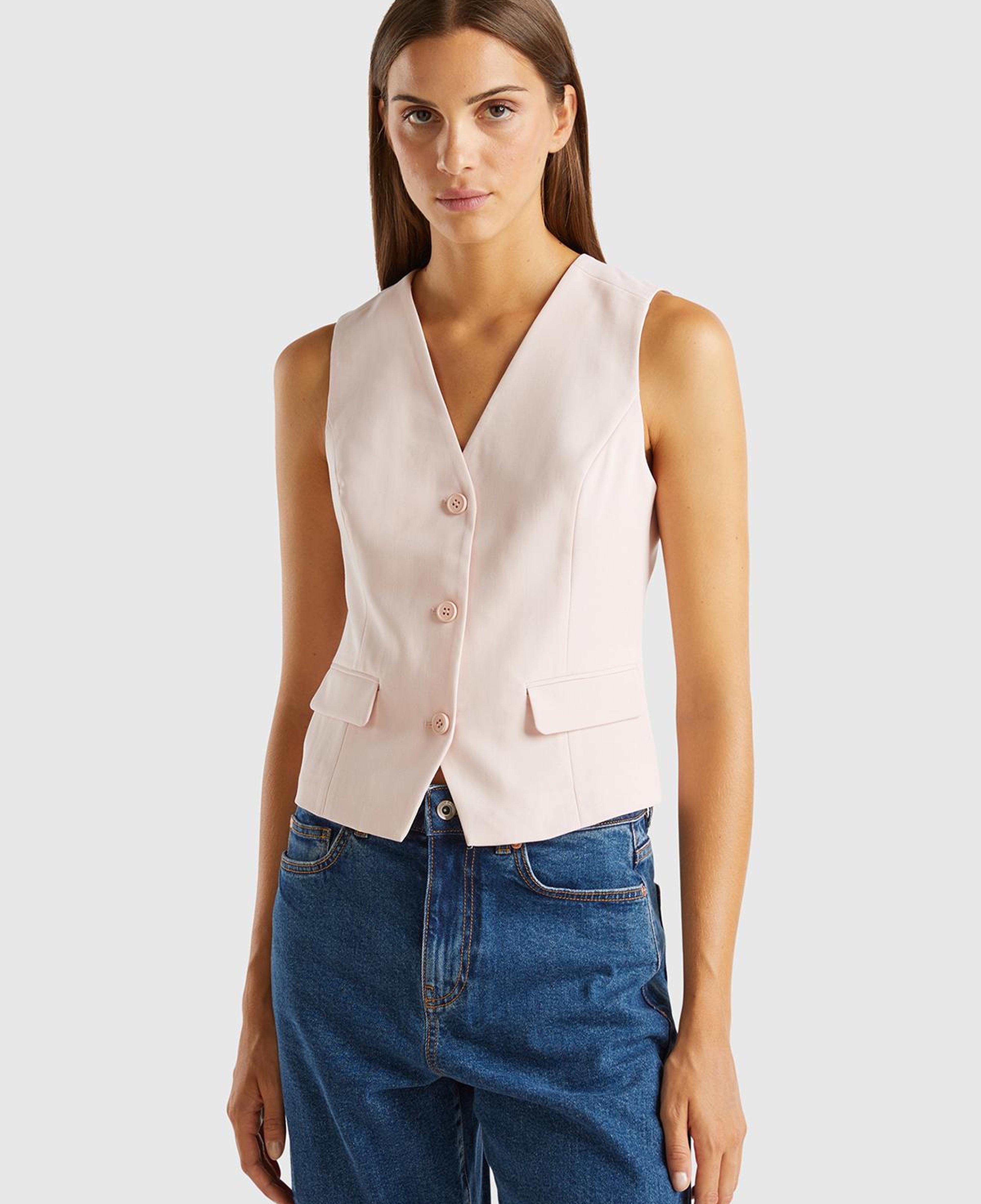 Kadın Toz Pembe Kapaklı Cep Tasarımı 3 Düğmeli V Yaka Yelek