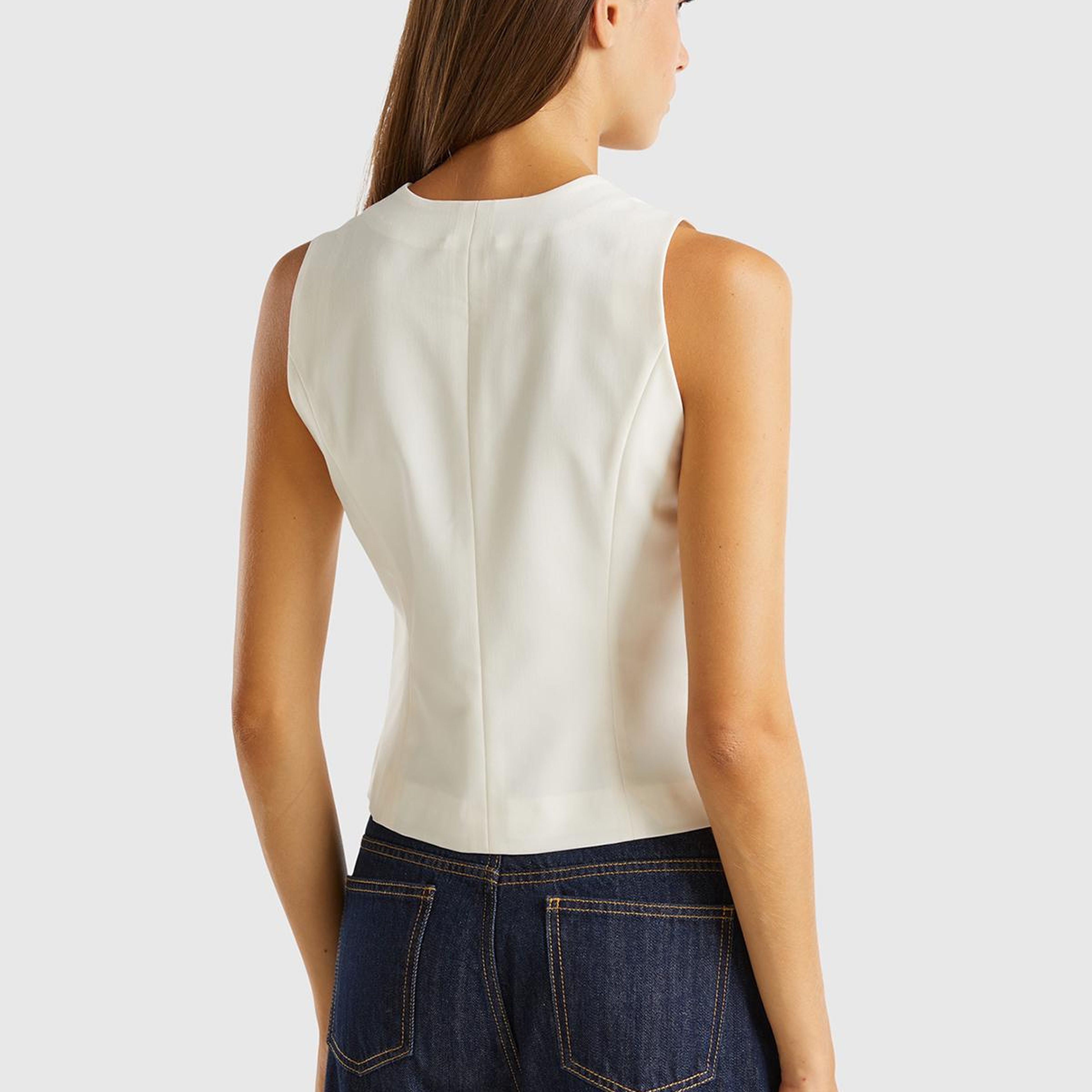 Kadın Krem Kapaklı Cep Tasarımı 3 Düğmeli V Yaka Yelek