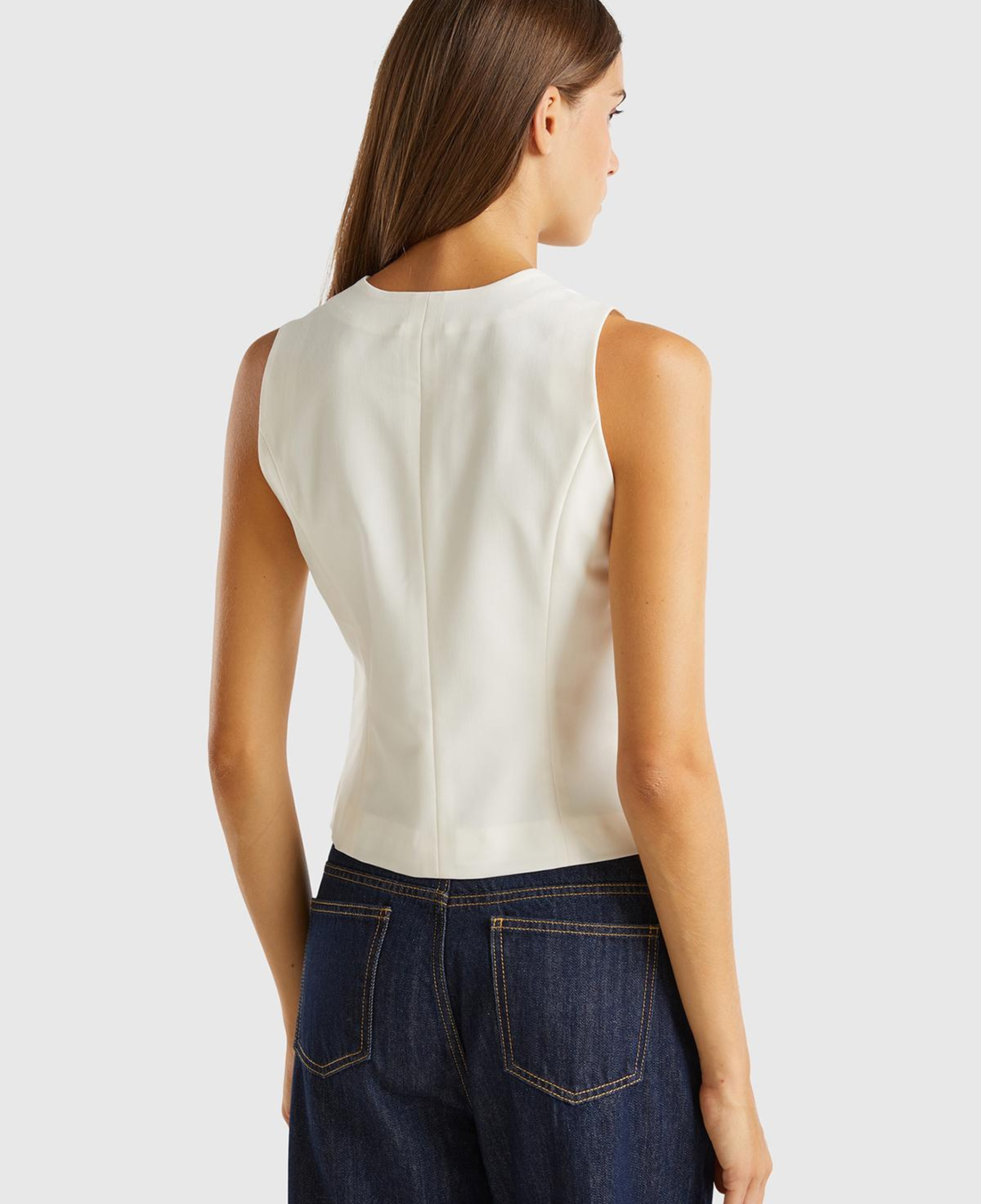 Kadın Krem Kapaklı Cep Tasarımı 3 Düğmeli V Yaka Yelek