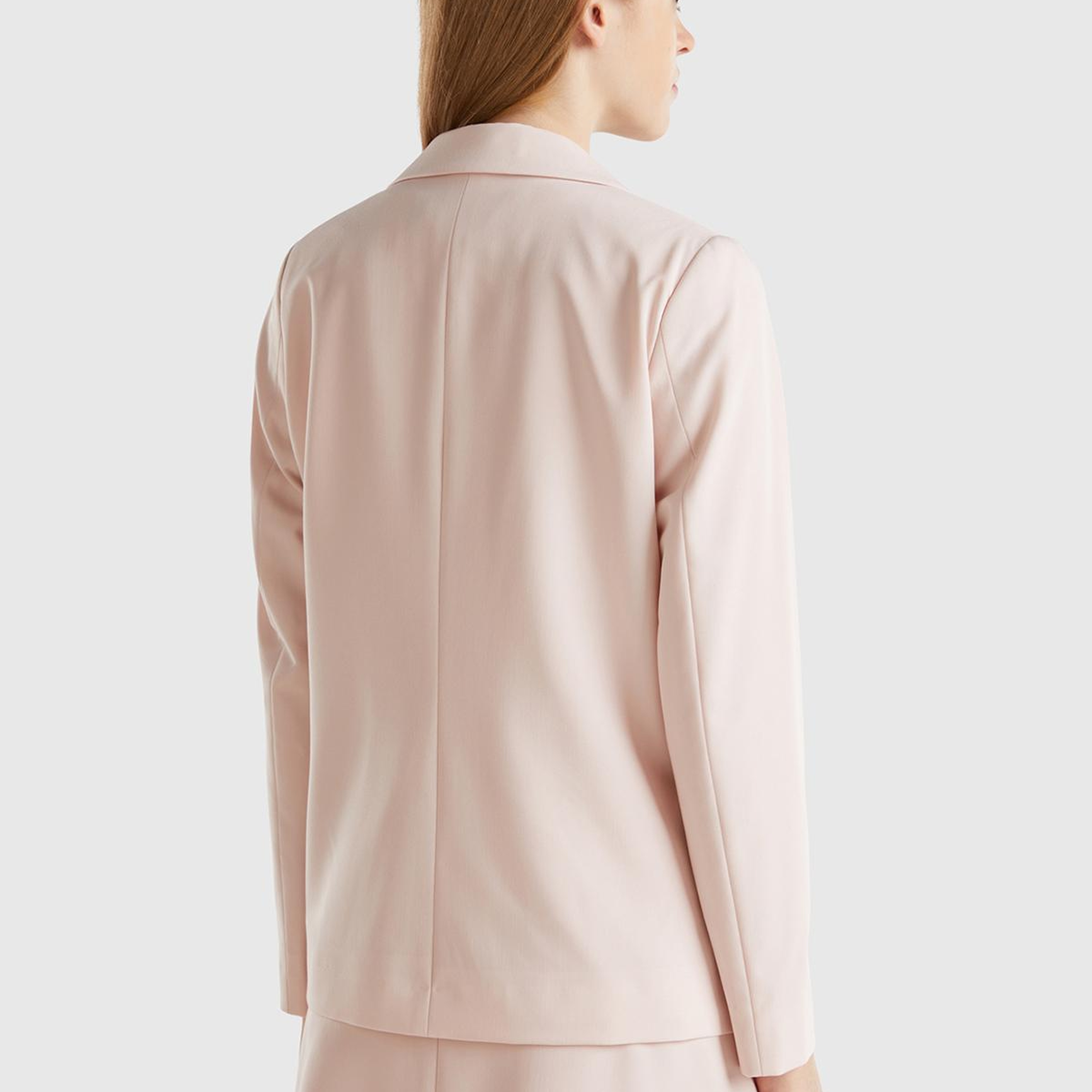 Kadın Toz Pembe Poliviskoz Tek Düğmeli Kırlangıç Yaka Blazer Ceket