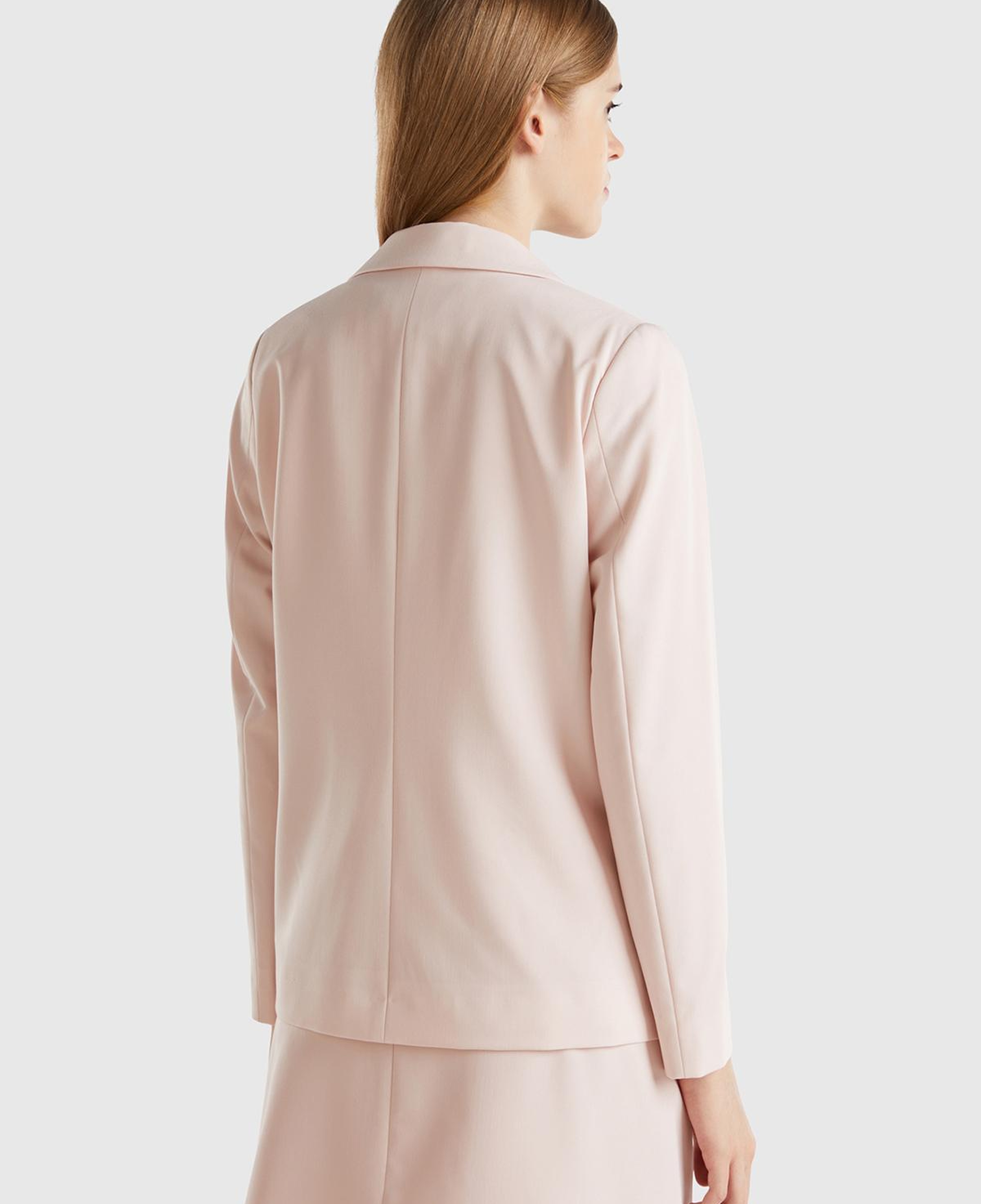 Kadın Toz Pembe Poliviskoz Tek Düğmeli Kırlangıç Yaka Blazer Ceket