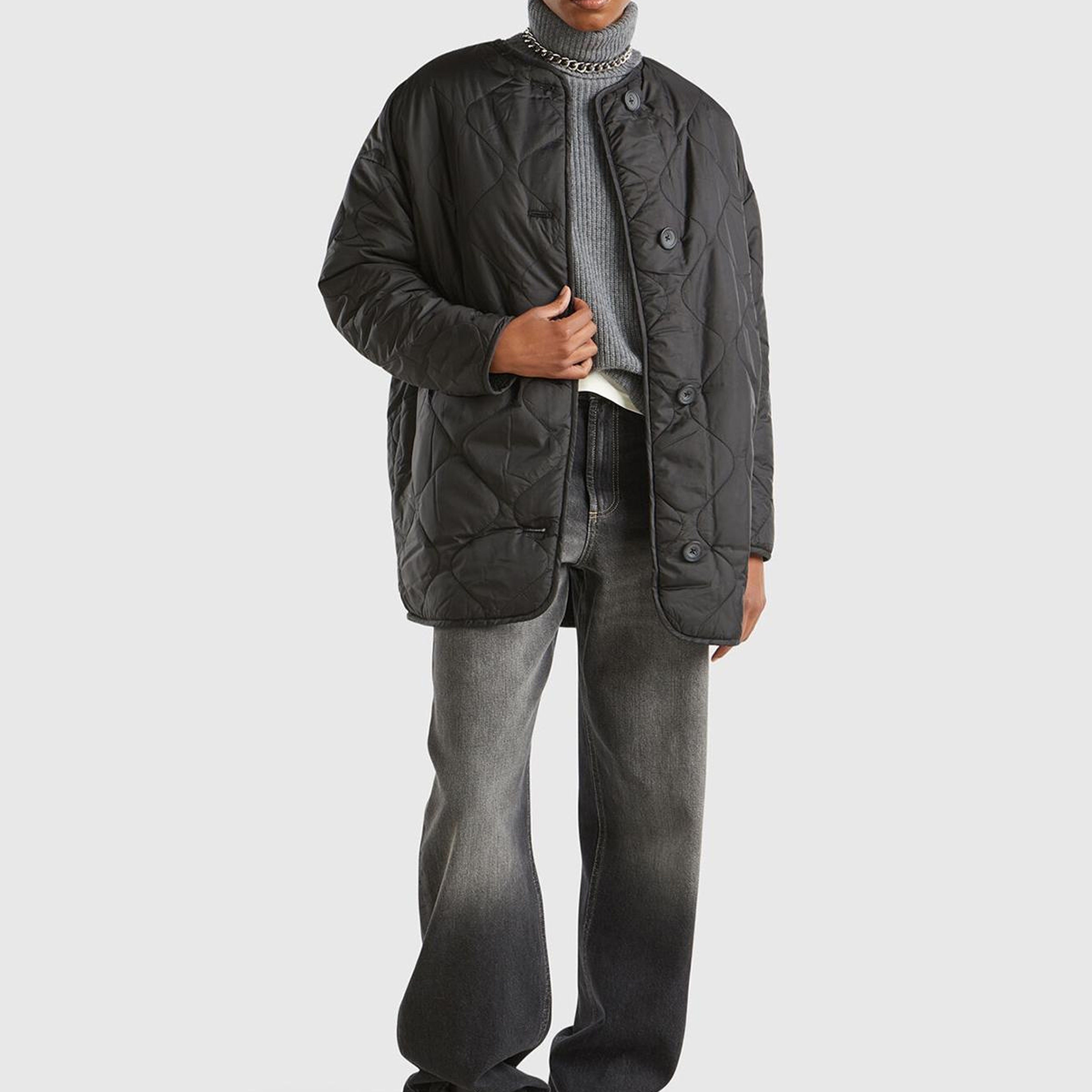 Kadın Siyah İçi Kürklü Dışı Kapitone Detaylı Önü Düğmeli Mont