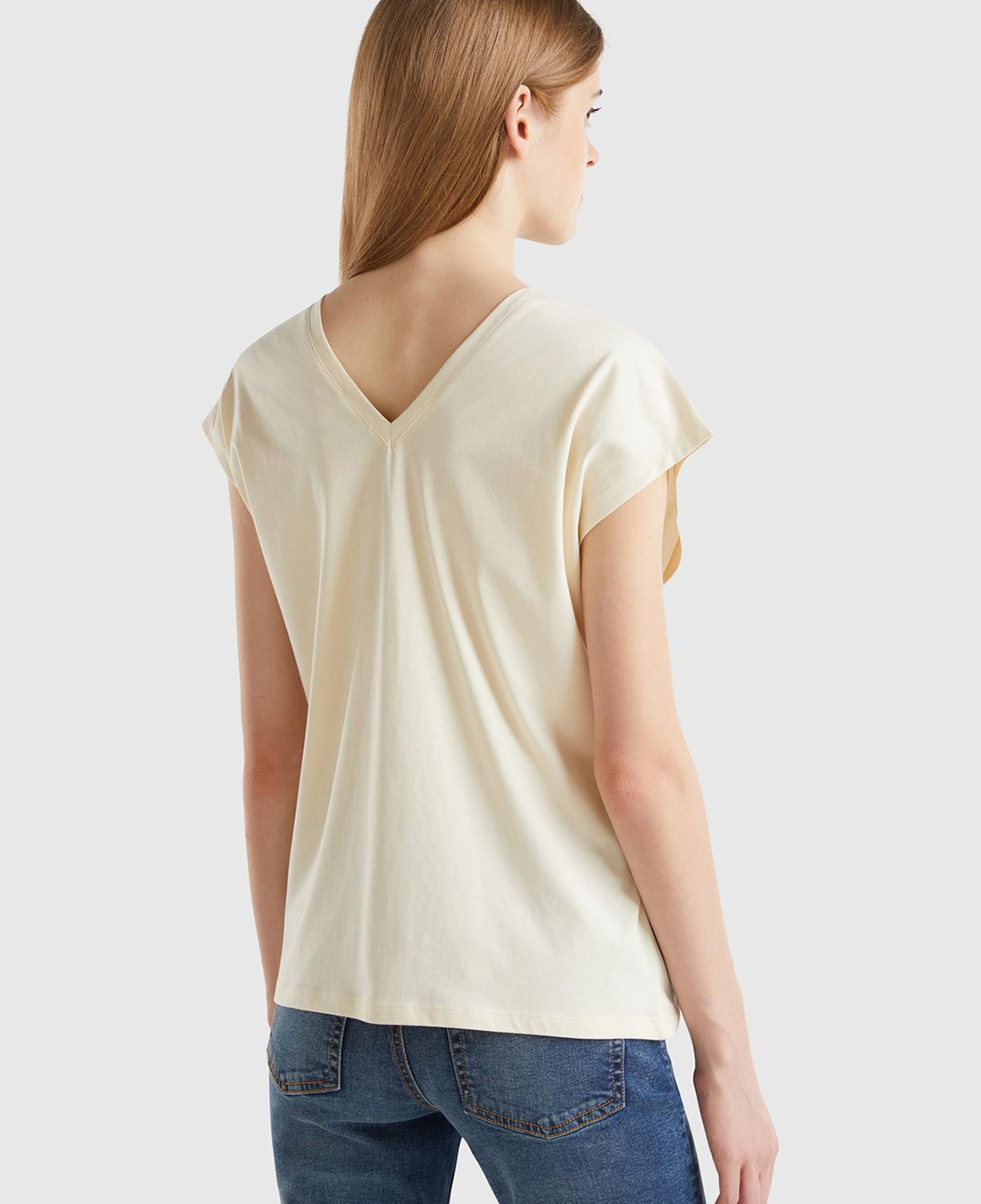 Kadın Krem %100 Pamuk Önü ve Arkası V Yaka Düz Kesim Kolsuz Sweatshirt