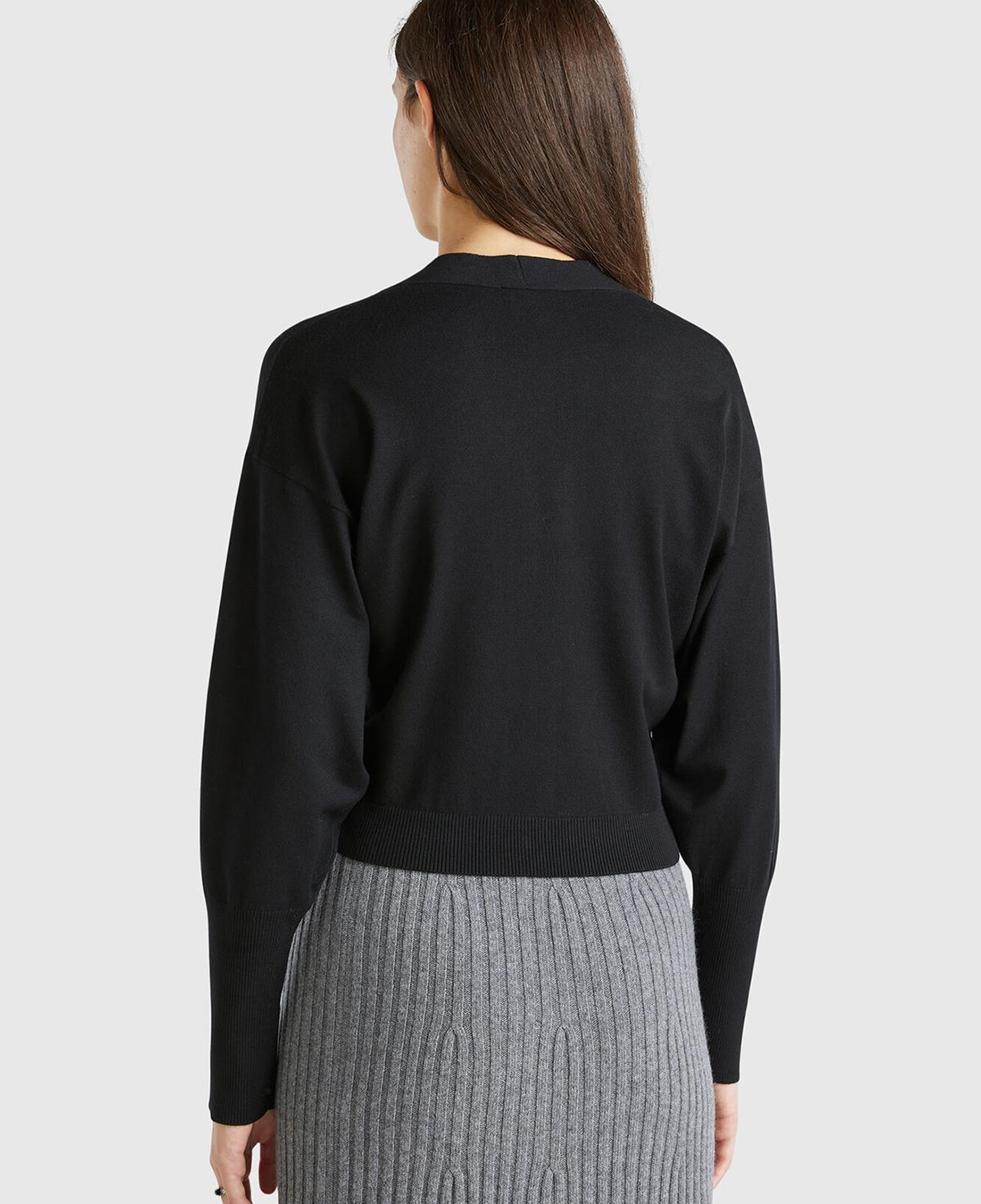 Kadın Siyah Viskoz Karışımlı Önü Dantel Detaylı Yüksek Manşet Hırka