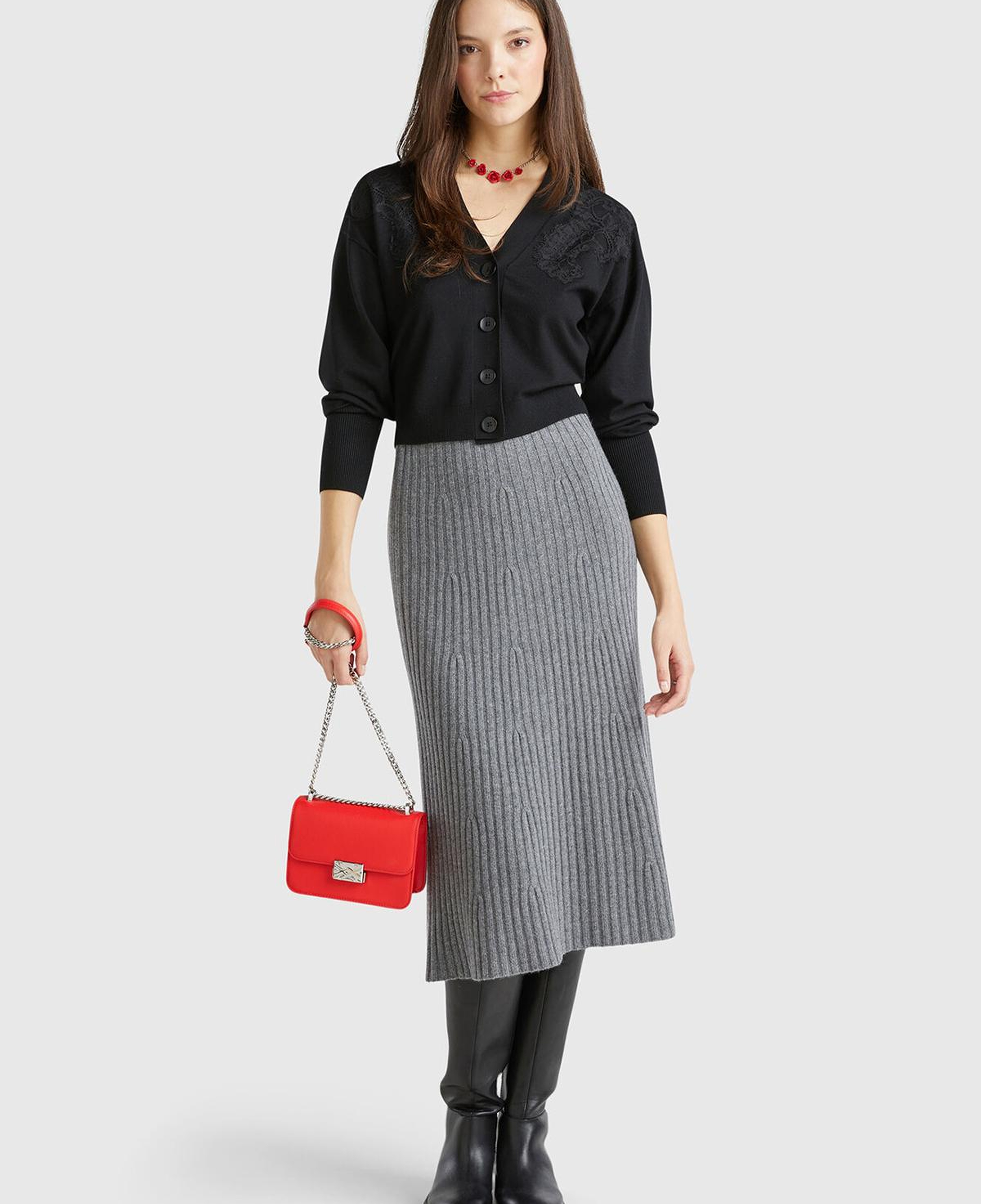 Kadın Siyah Viskoz Karışımlı Önü Dantel Detaylı Yüksek Manşet Hırka