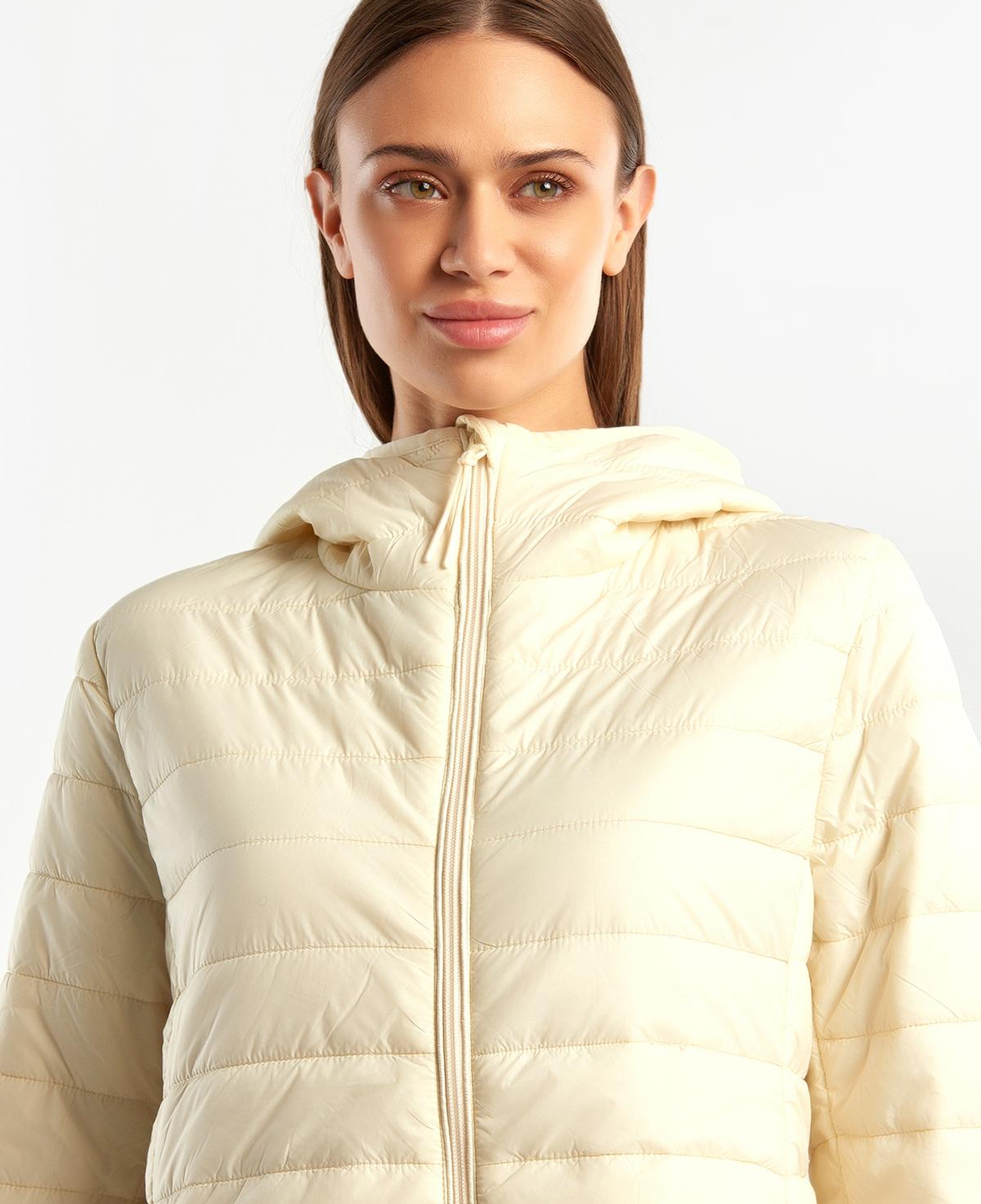 Kadın Krem Uzun Pufa Mont