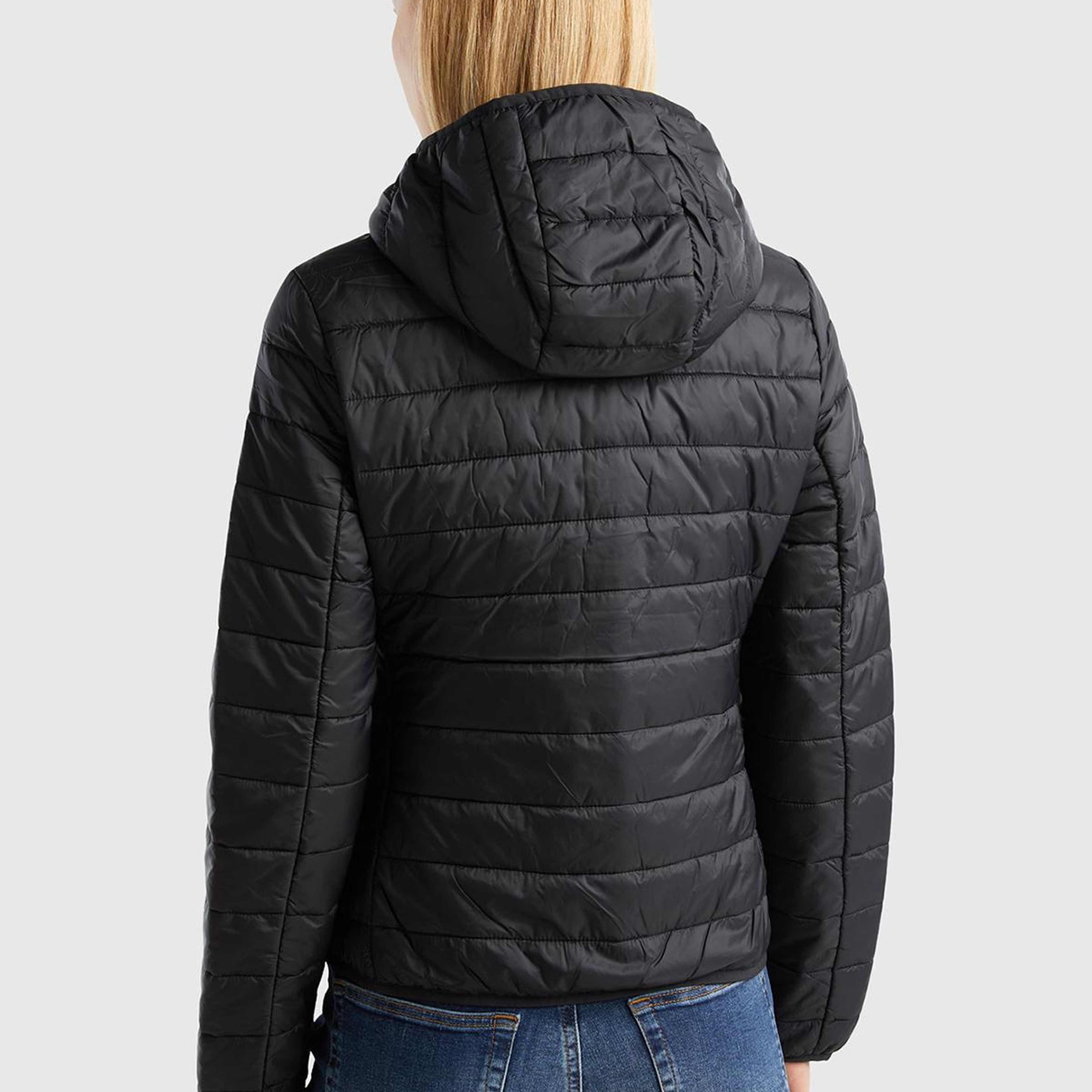 Kadın Siyah Recycled Polyester Dolgulu Pufa Mont