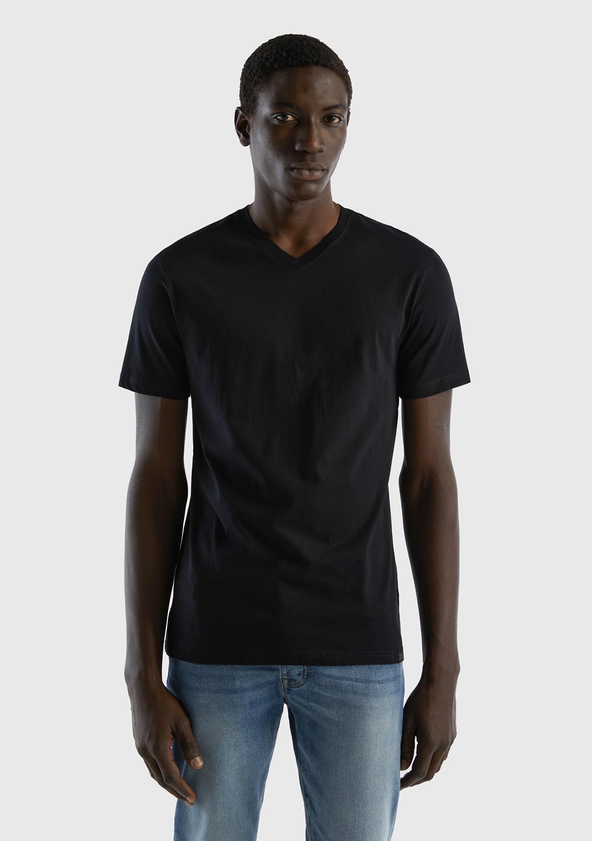 Erkek Siyah %100 Koton V Yaka Basic T-Shirt