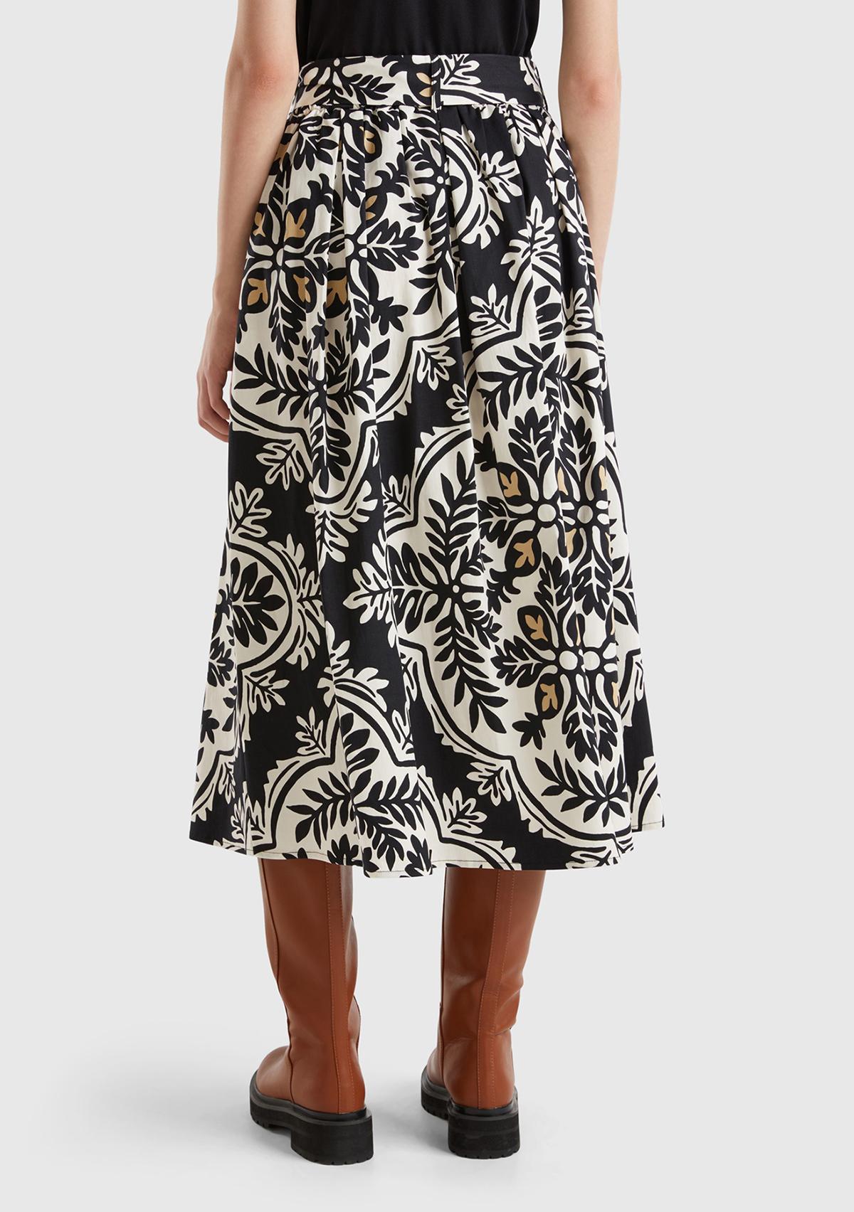 Kadın Gümüş Pamuk Karışımlı Beli Kemerli Tamamı Baskılı Midi Etek