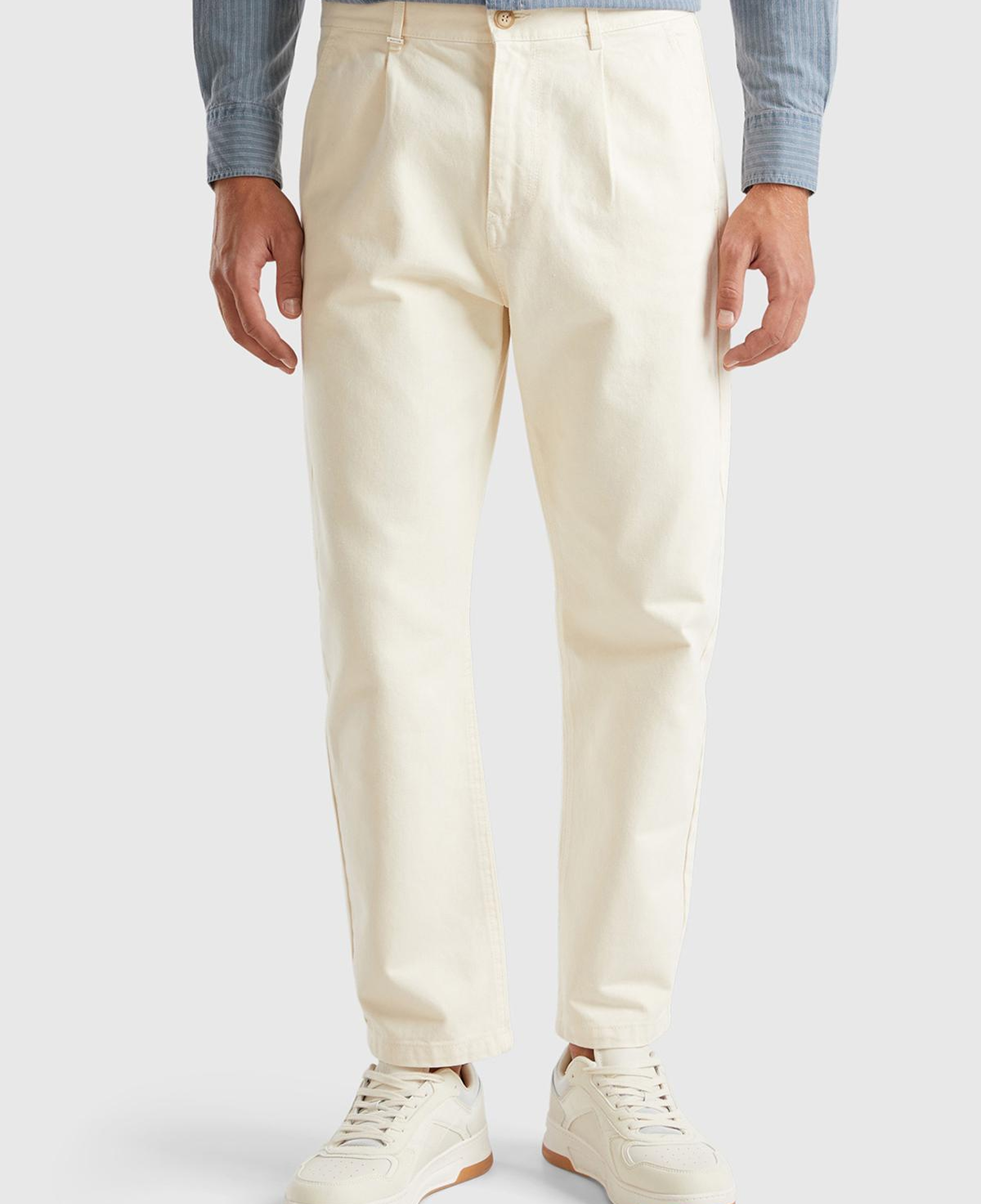 Erkek Krem %100 Pamuk Yanları Cepli Arkası Logo Etiketli Denim Pantolon