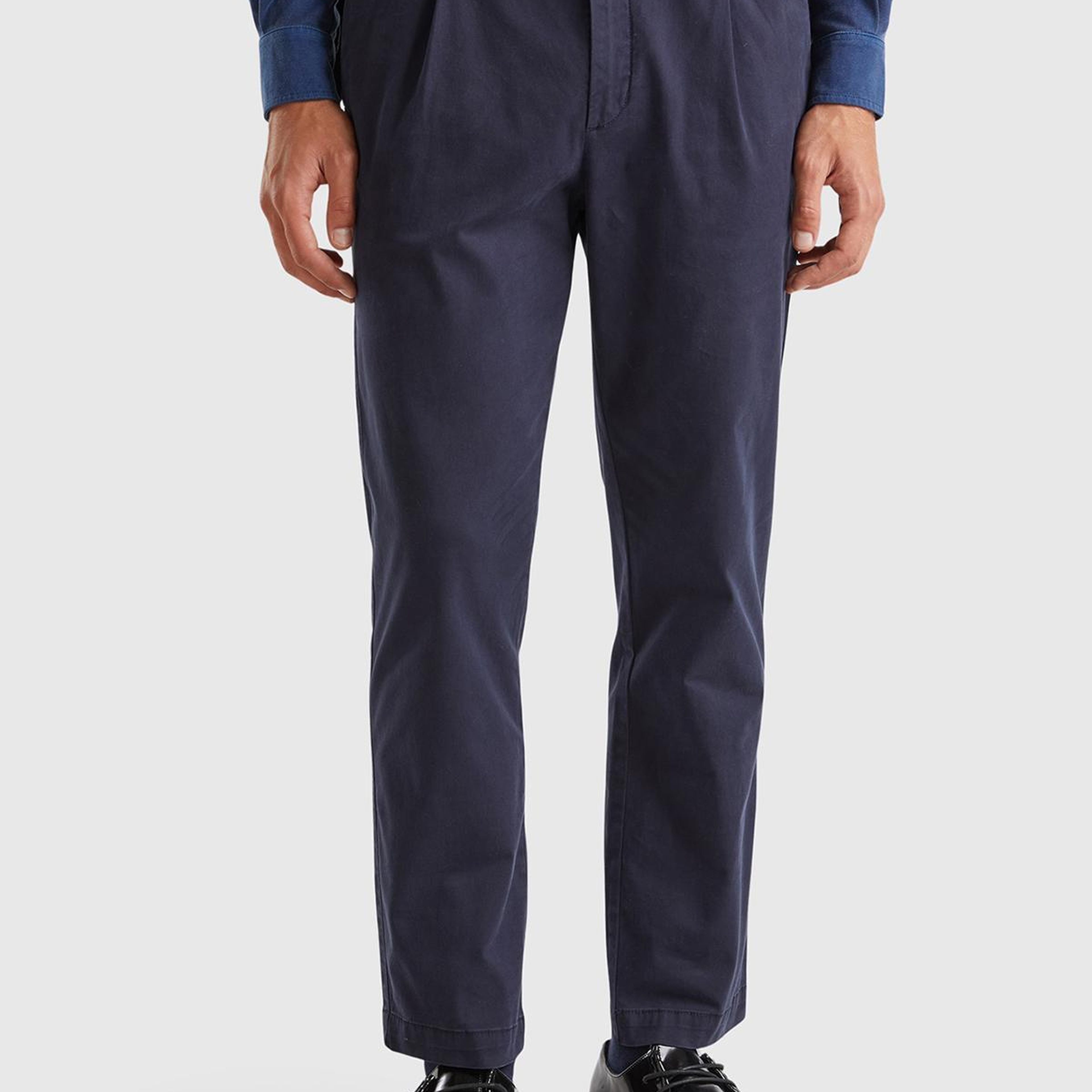 Erkek Lacivert Pamuk Karışımlı Yanları ve Arkası Cep Detaylı Pantolon