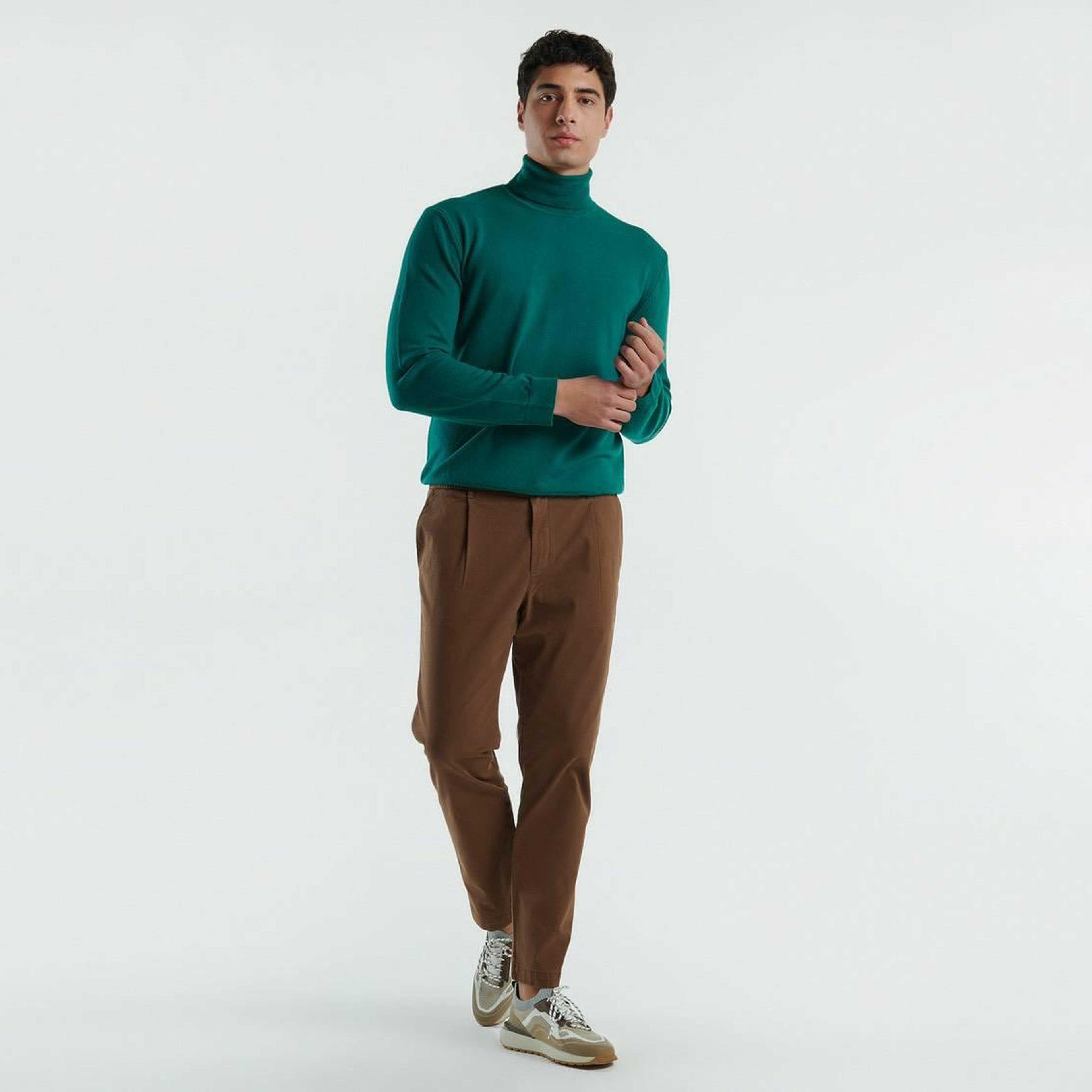 Erkek Kahverengi Pamuk Karışımlı Yanları ve Arkası Cep Detaylı Pantolon