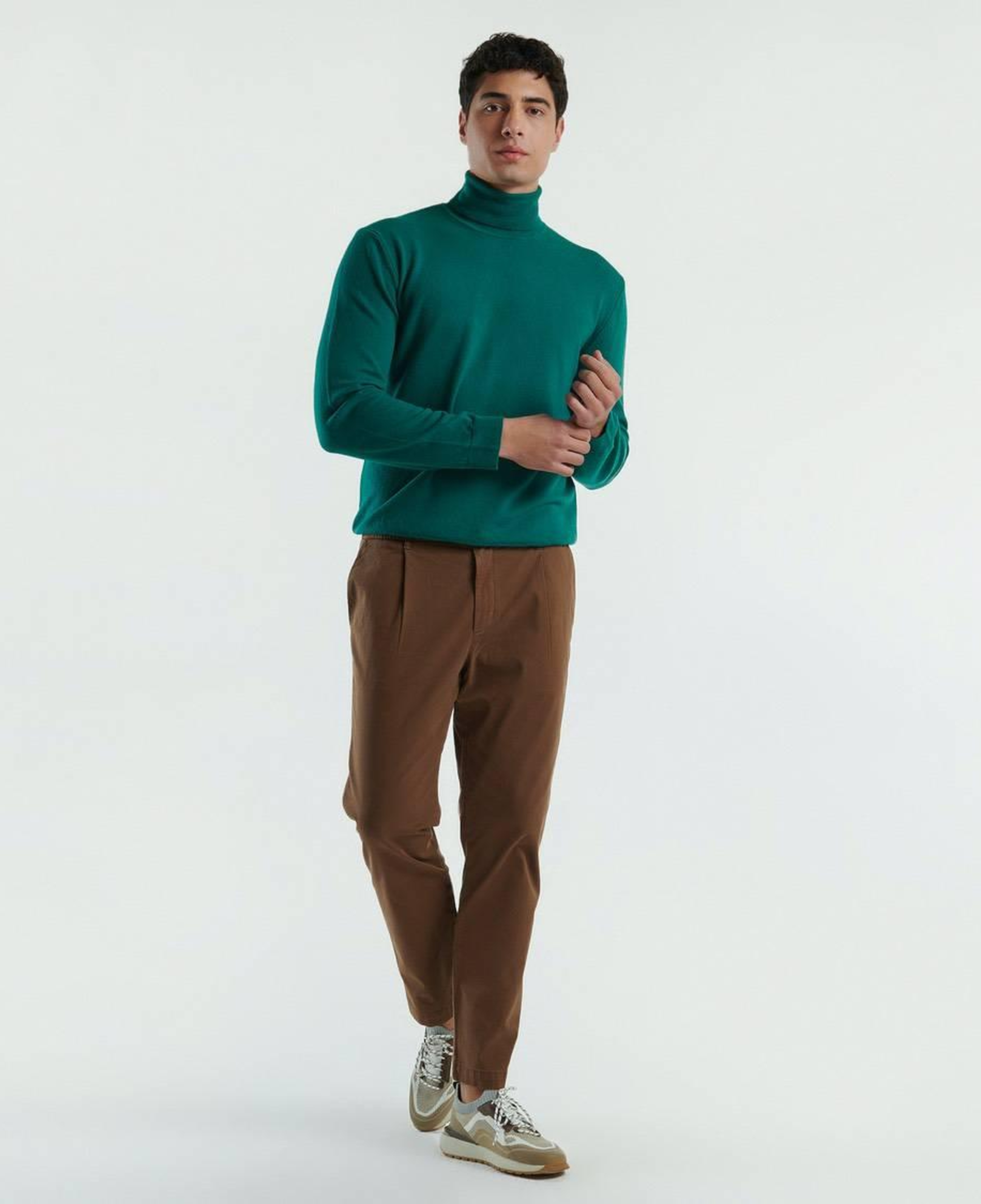 Erkek Kahverengi Pamuk Karışımlı Yanları ve Arkası Cep Detaylı Pantolon