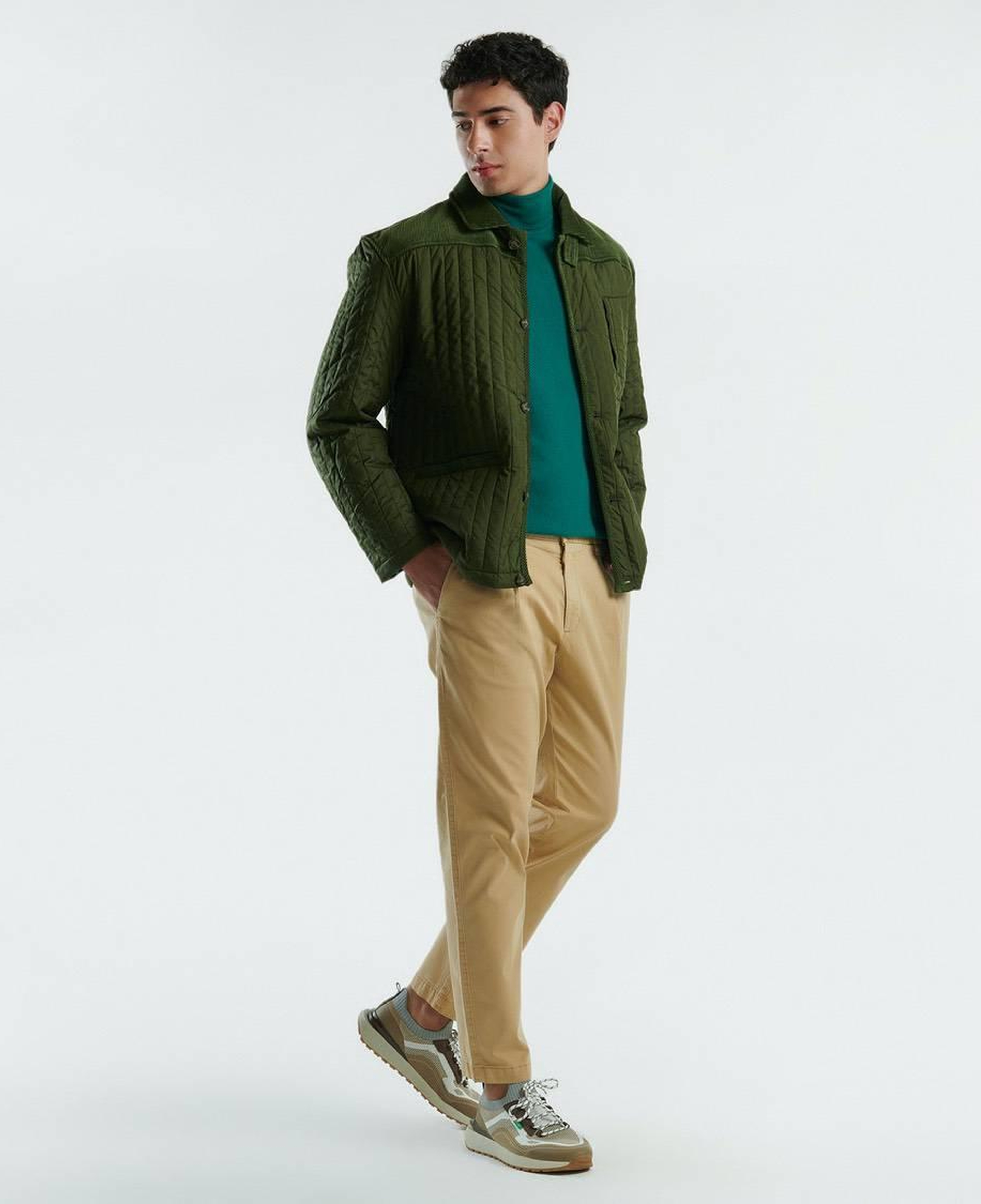 Erkek Bej Pamuk Karışımlı Yanları ve Arkası Cep Detaylı Pantolon