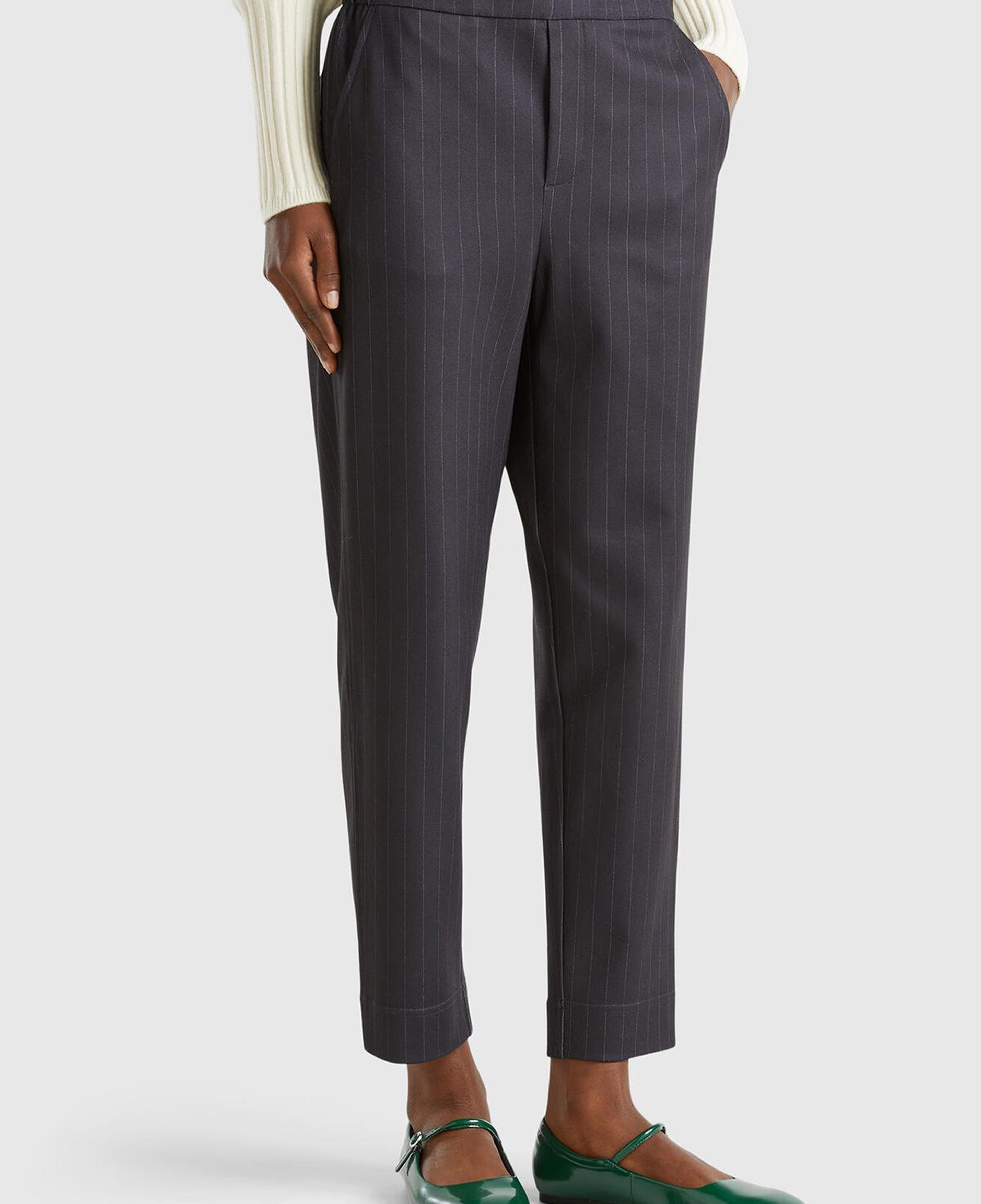 Kadın Siyah Viskoz Karışımlı Tamamı Desenli Beli Lastikli Pantolon