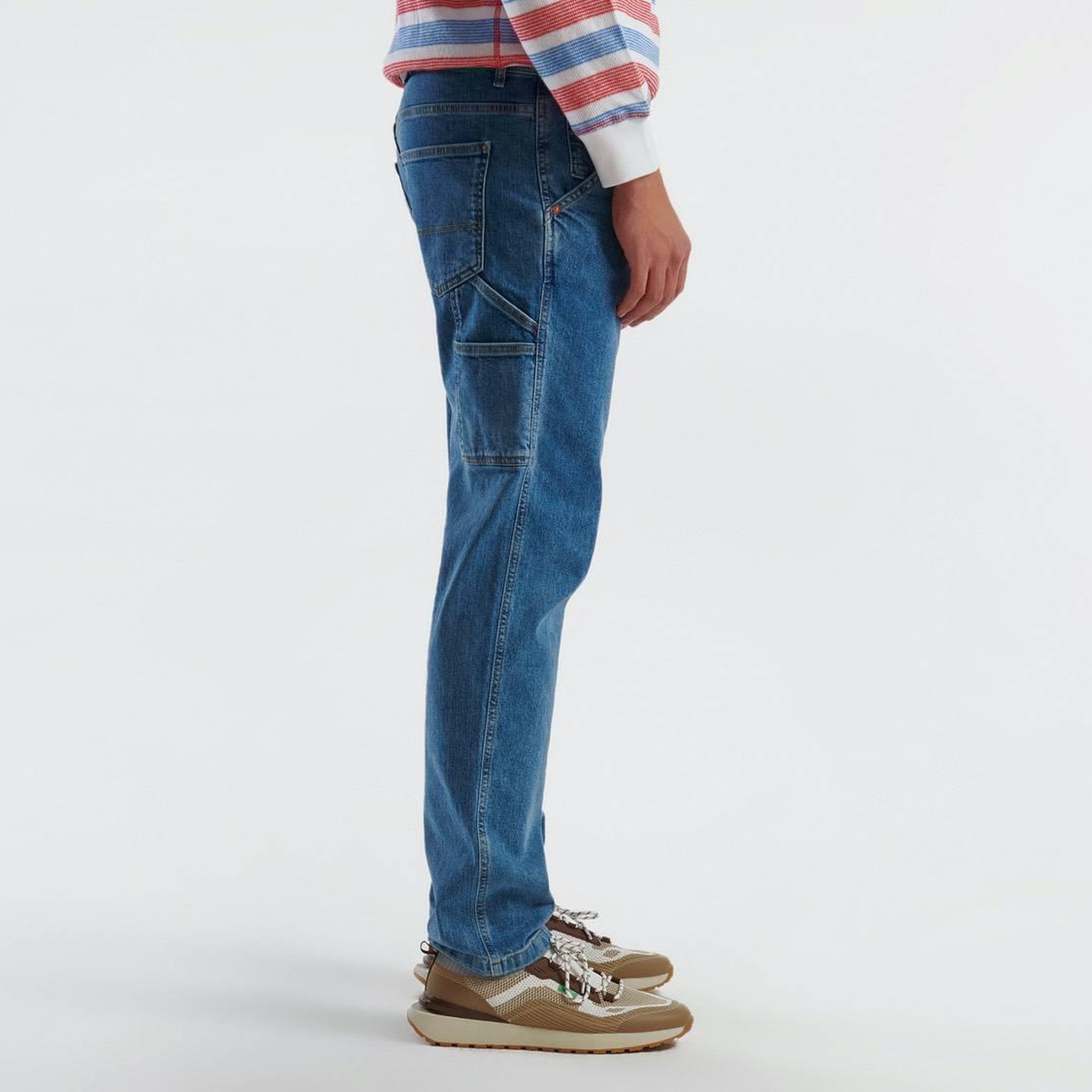 Erkek Mavi Pamuk Karışımlı Arkası Logo Etiketli Düz Paça Denim Pantolon