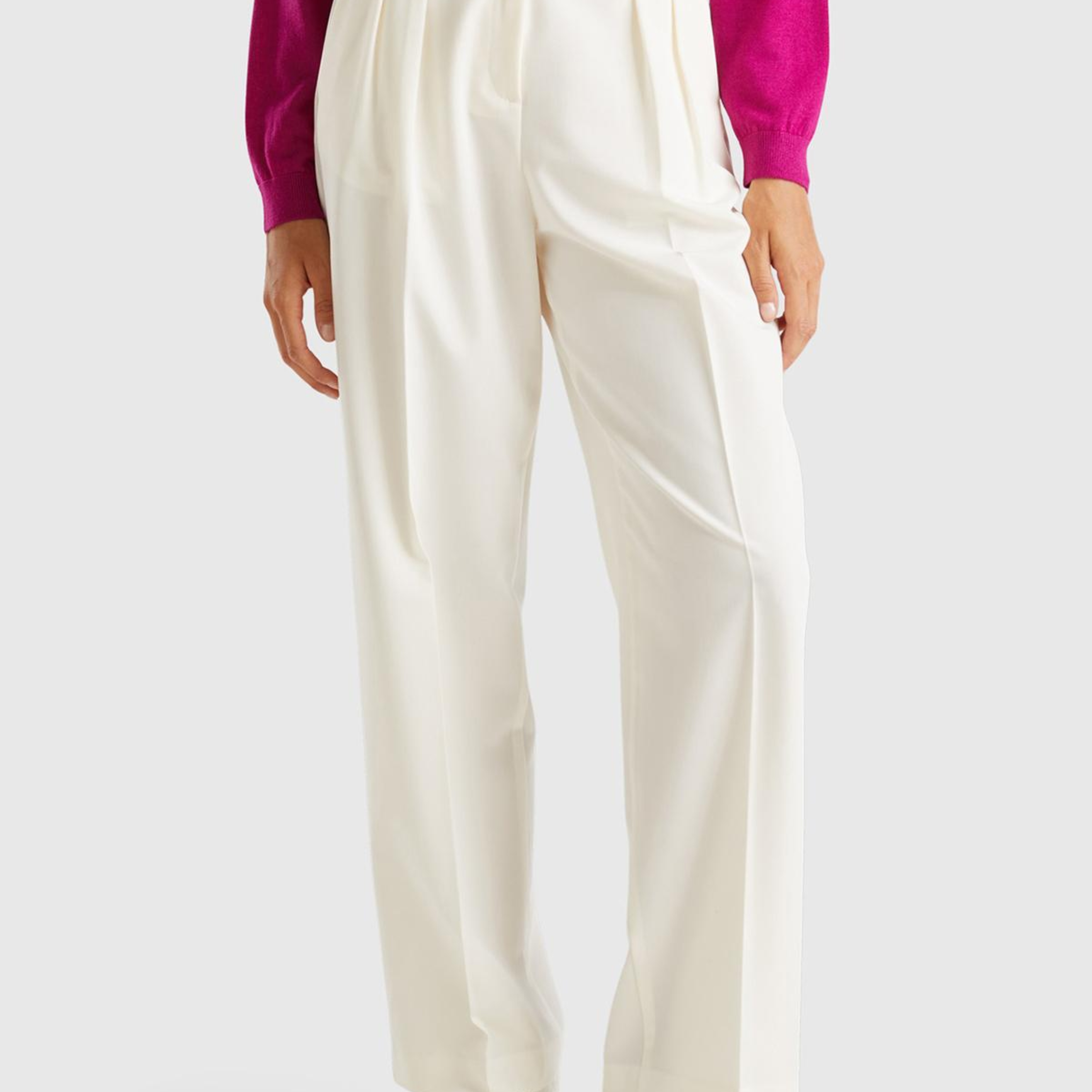 Kadın Krem Viskoz Karışımlı Arkası Kapaklı Cepli Geniş Paça Pantolon