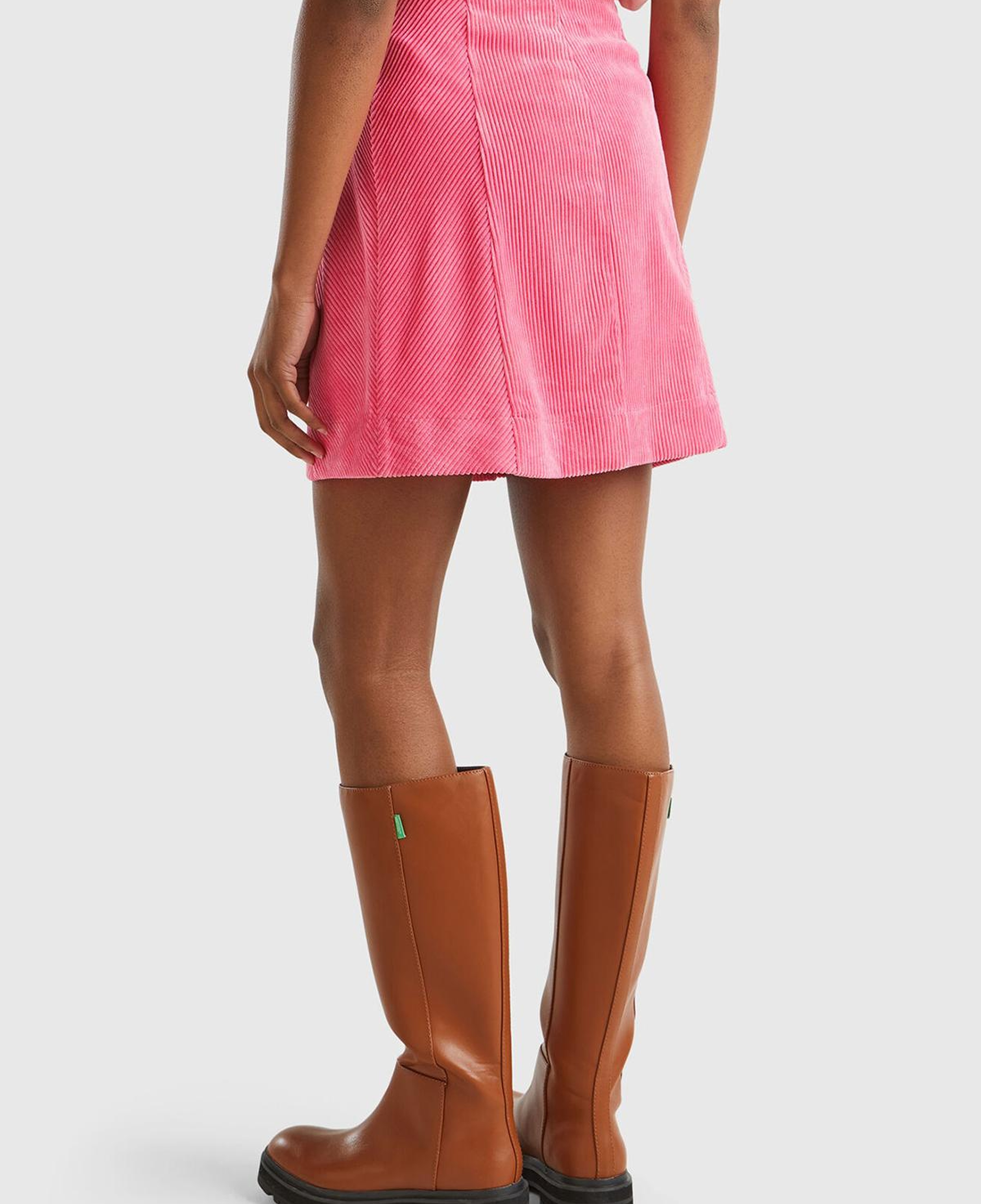 Kadın Pembe Düğme Detaylı Kadife Anvelop Mini Etek