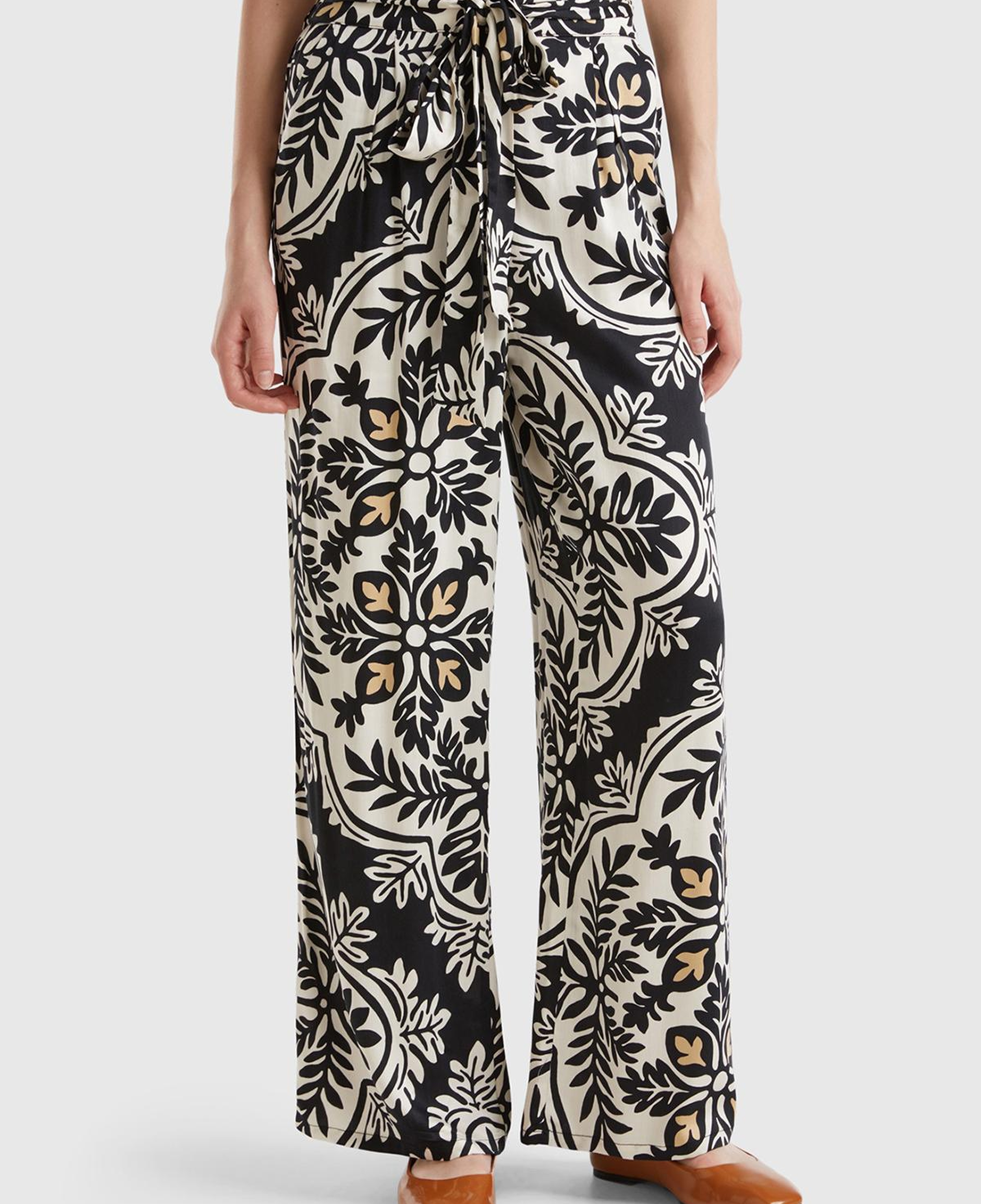 Kadın Gümüş %100 Viskoz Beli Bağlama Detaylı Tamamı Baskılı Pantolon