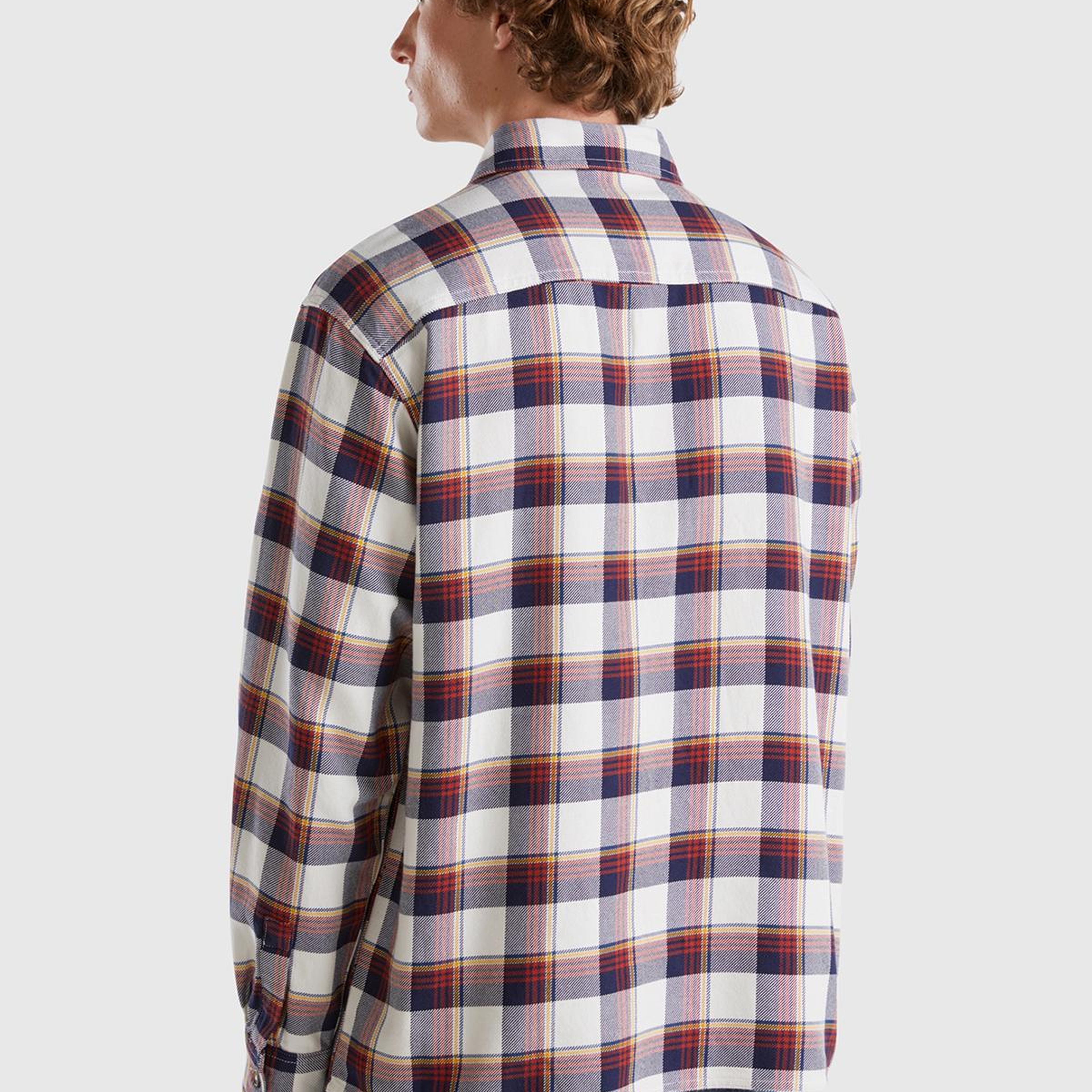 Erkek Beyaz Mix %100 Pamuk İki Göğsü Cep Detaylı Uzun Kollu Desenli Gömlek