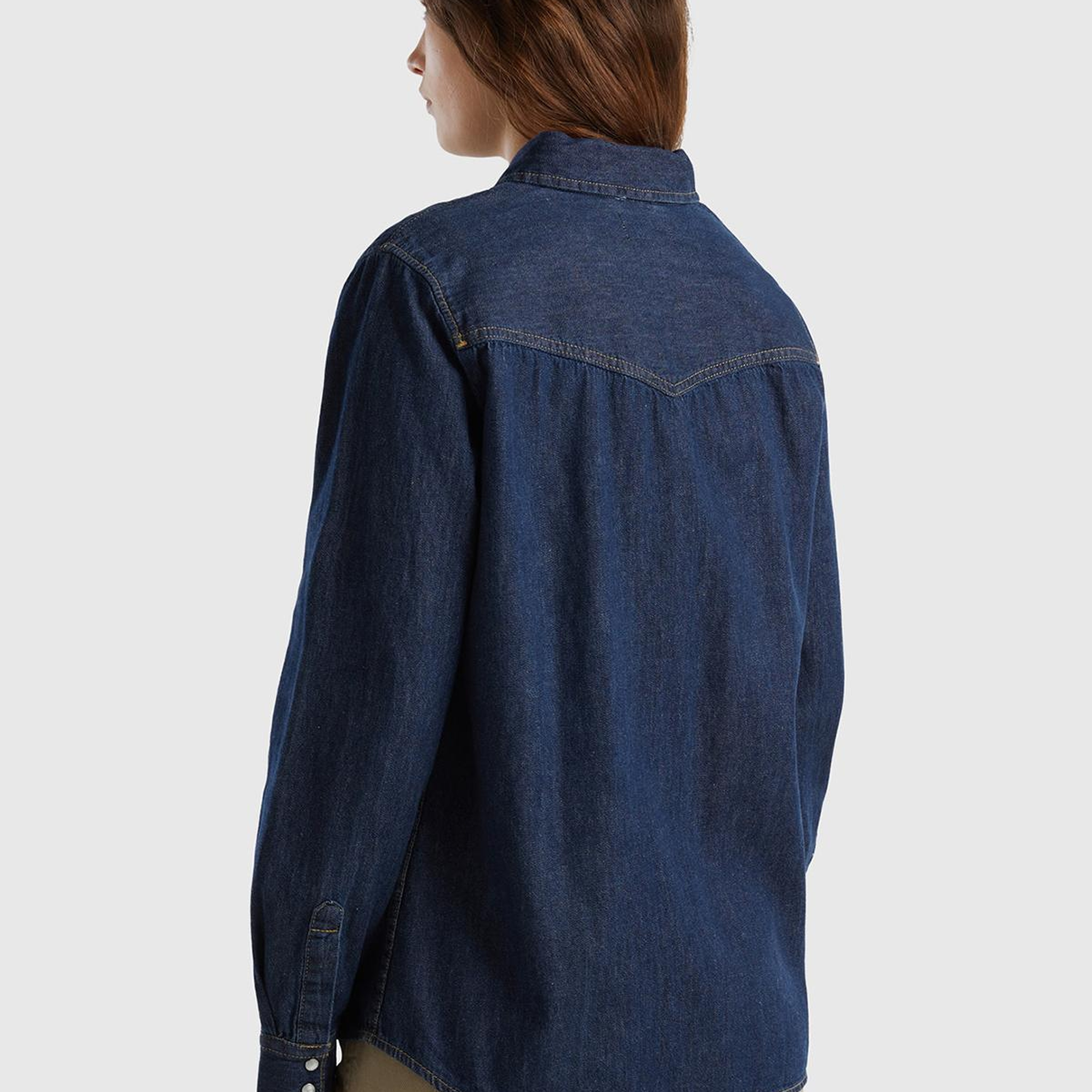 Kadın İndigo %100 Pamuk Yama Cepli Uzun Kollu Denim Gömlek