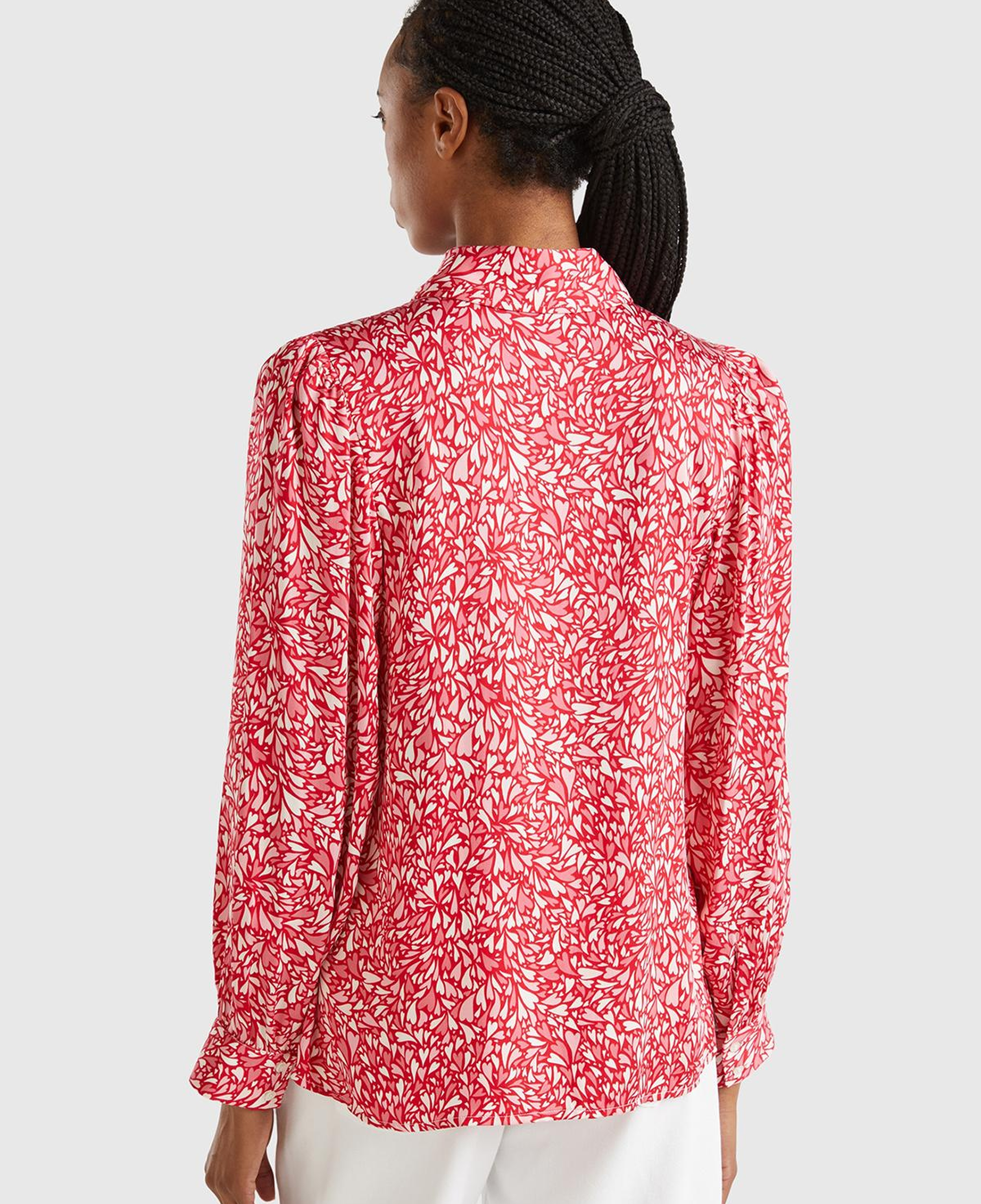 Kadın Kırmızı %100 Viskoz Omuz ve Bilek Detaylı Desenli Uzun Kollu Gömlek