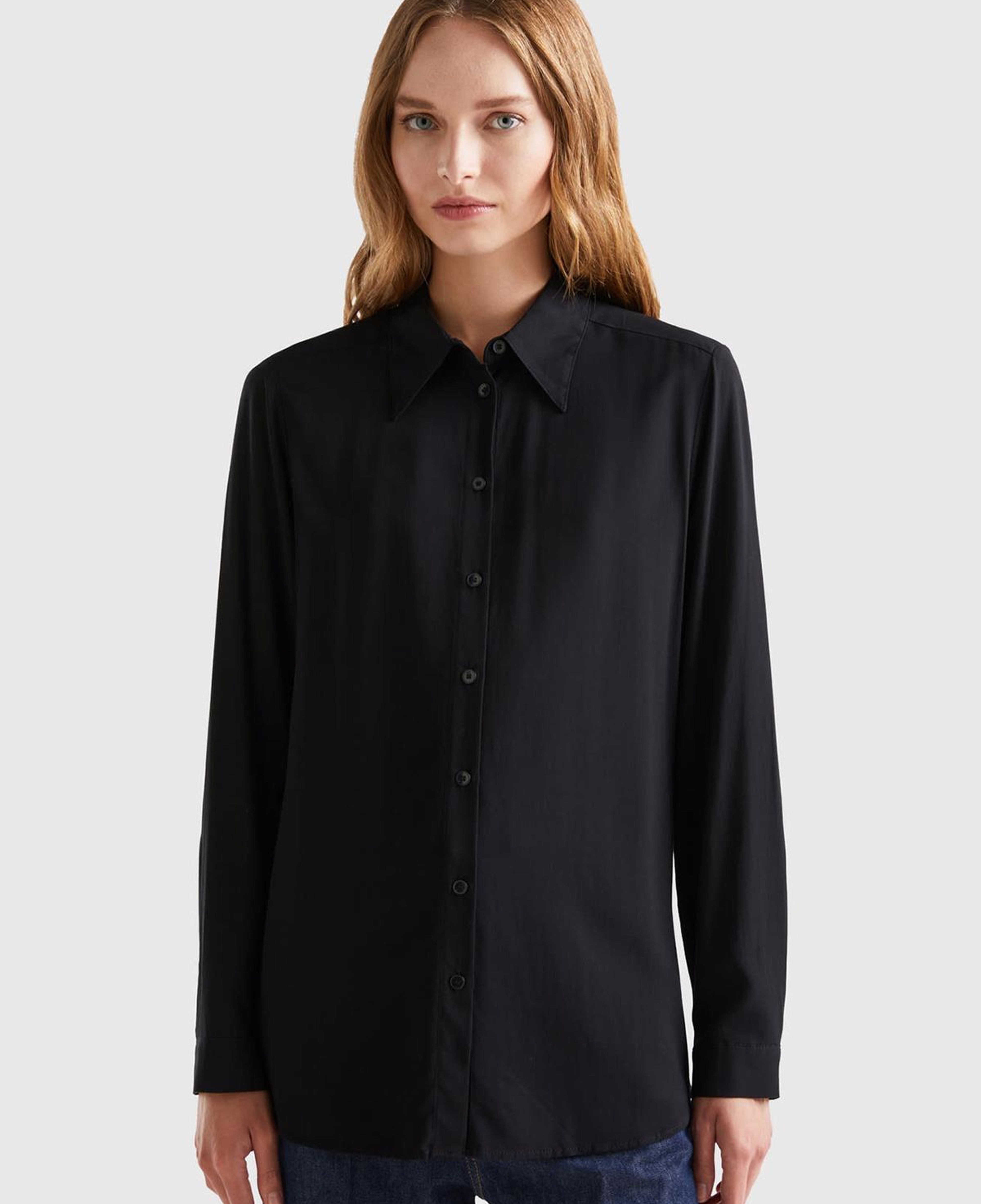 Kadın Siyah %100 Viskoz Etek Ucu Yuvarlak Kesim Düz Gömlek