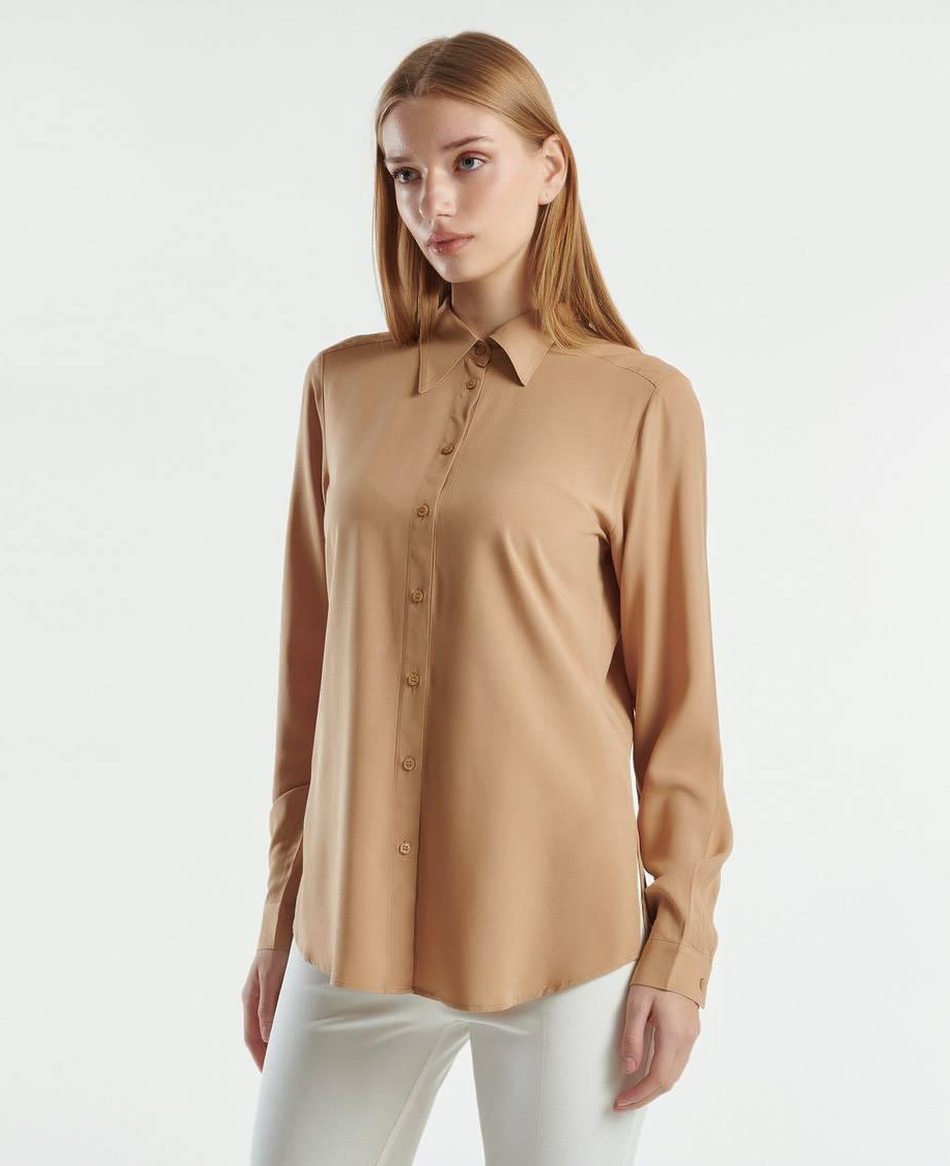 Kadın Bej %100 Viskoz Etek Ucu Yuvarlak Kesim Düz Gömlek