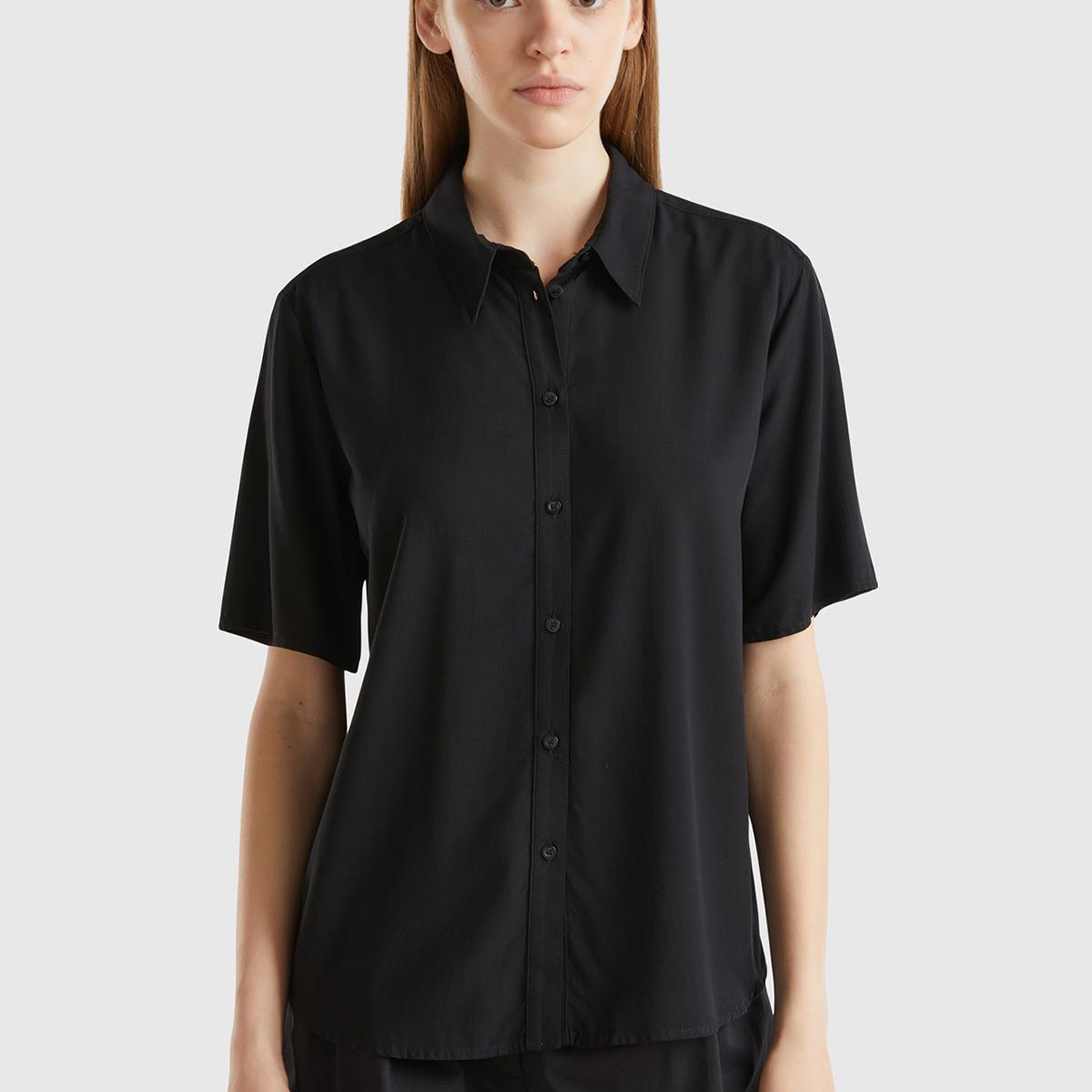 Kadın Siyah %100 Viskoz Yarım Kollu Düz Gömlek