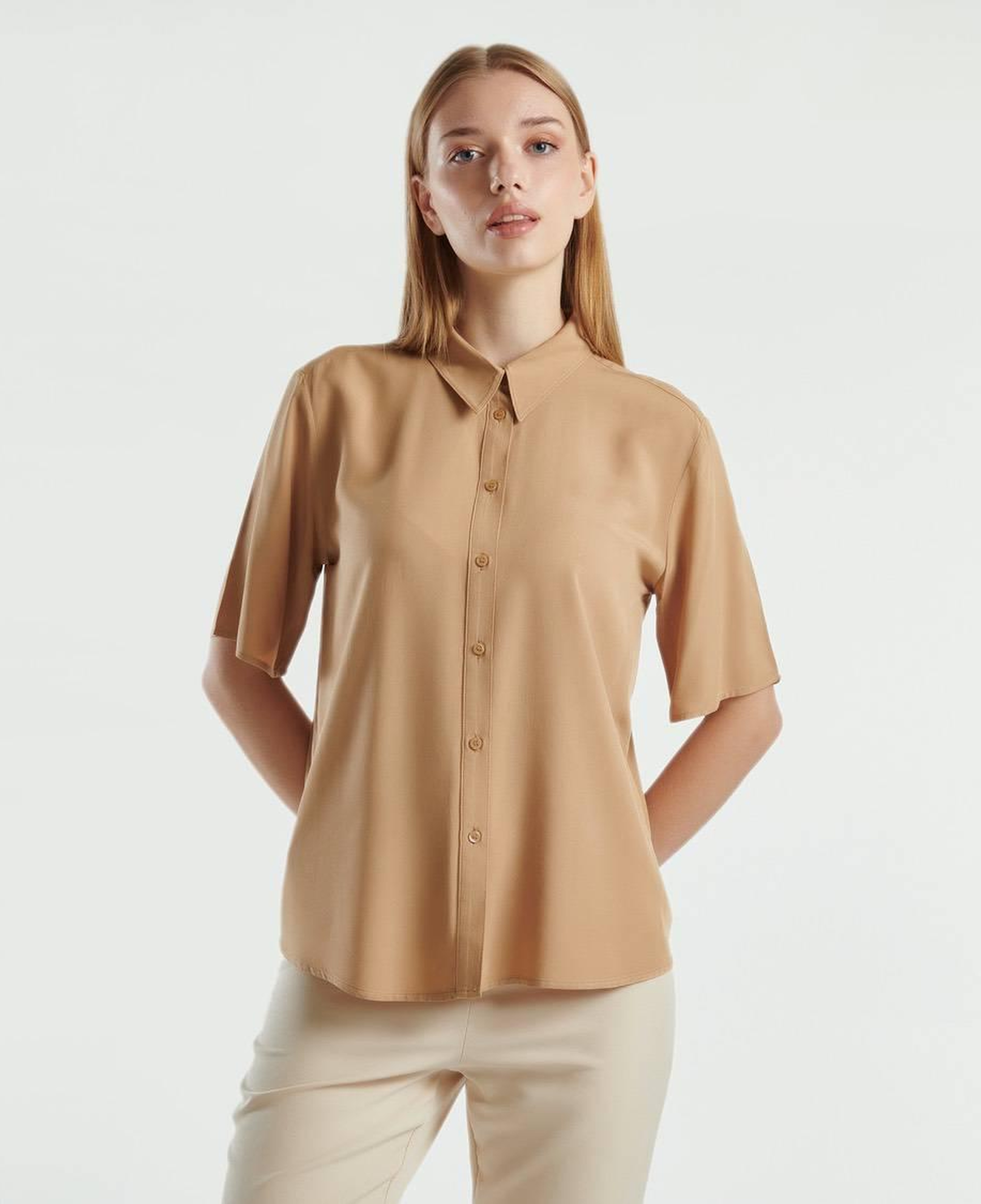 Kadın Bej %100 Viskoz Yarım Kollu Düz Gömlek