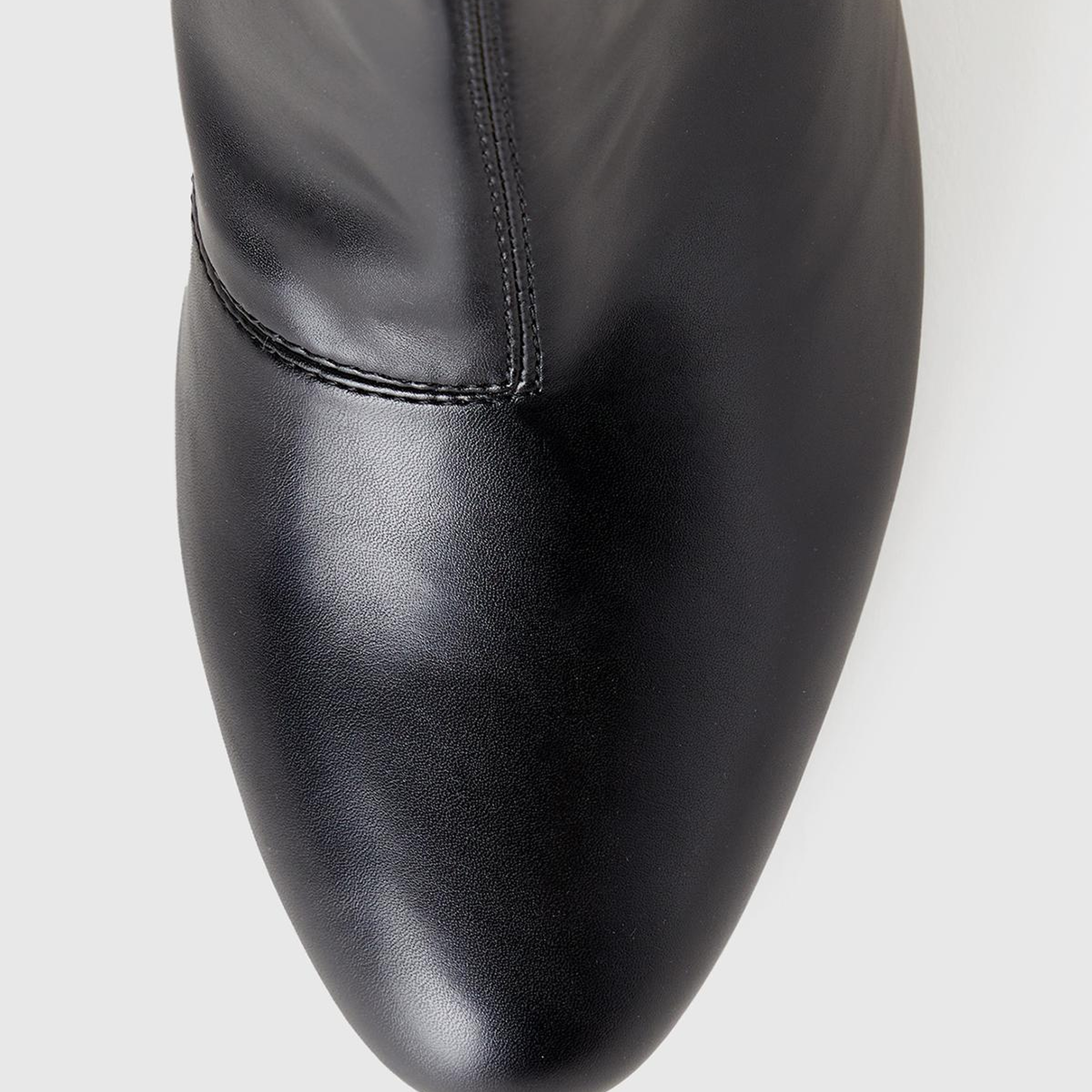 Kadın Siyah Sivri Burun Topuklu Bot