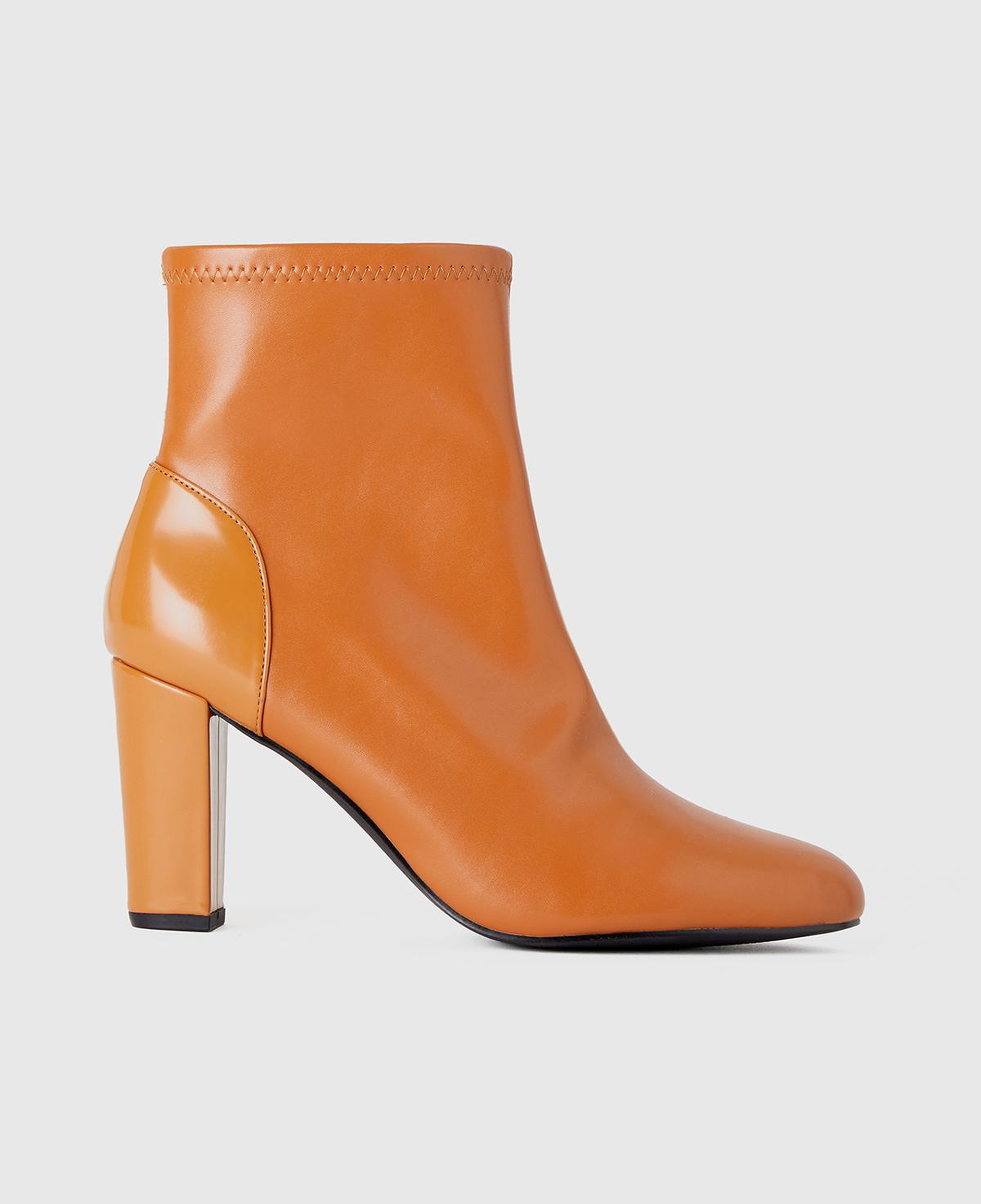 Kadın Karamel Sivri Burun Topuklu Bot