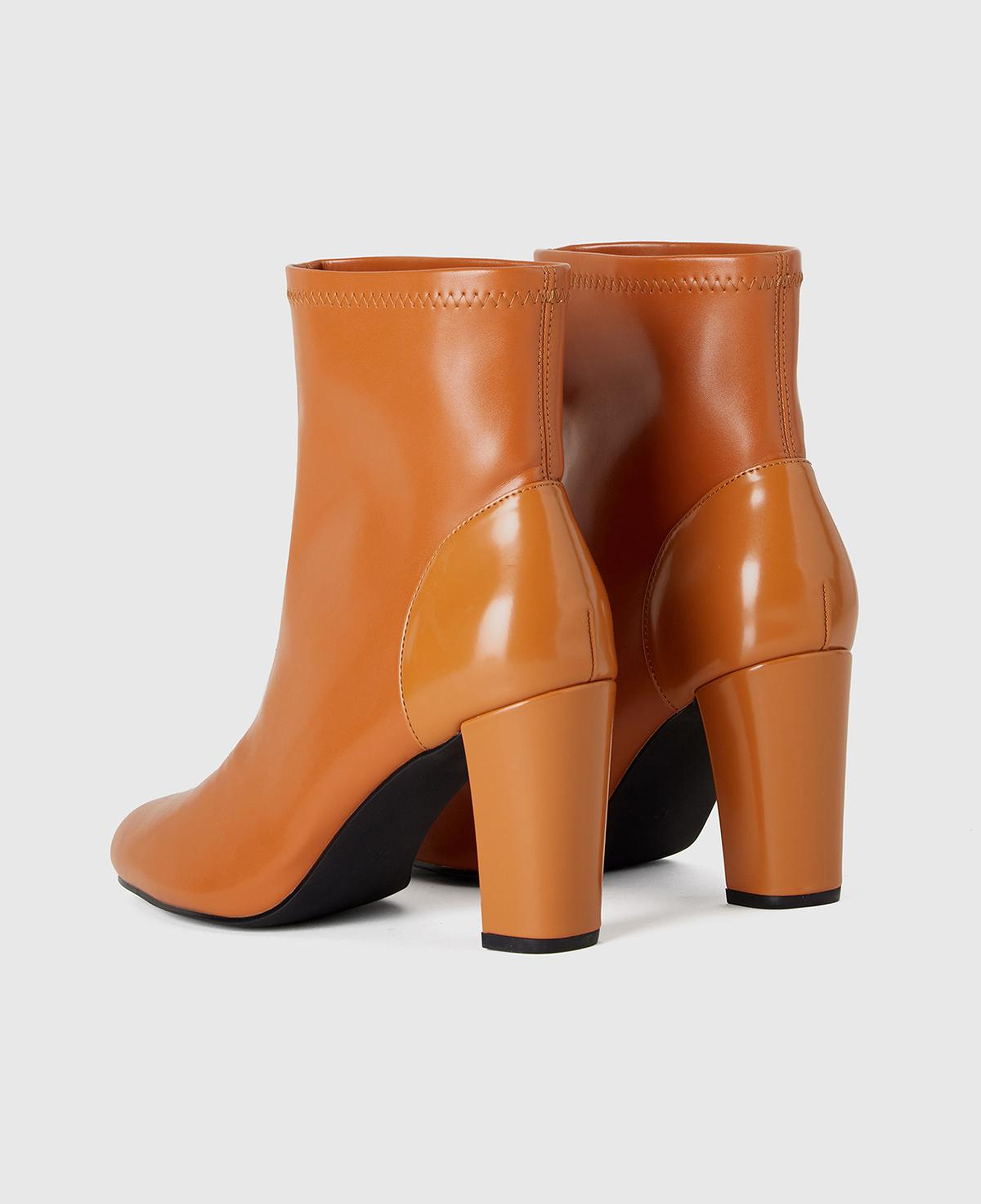 Kadın Karamel Sivri Burun Topuklu Bot