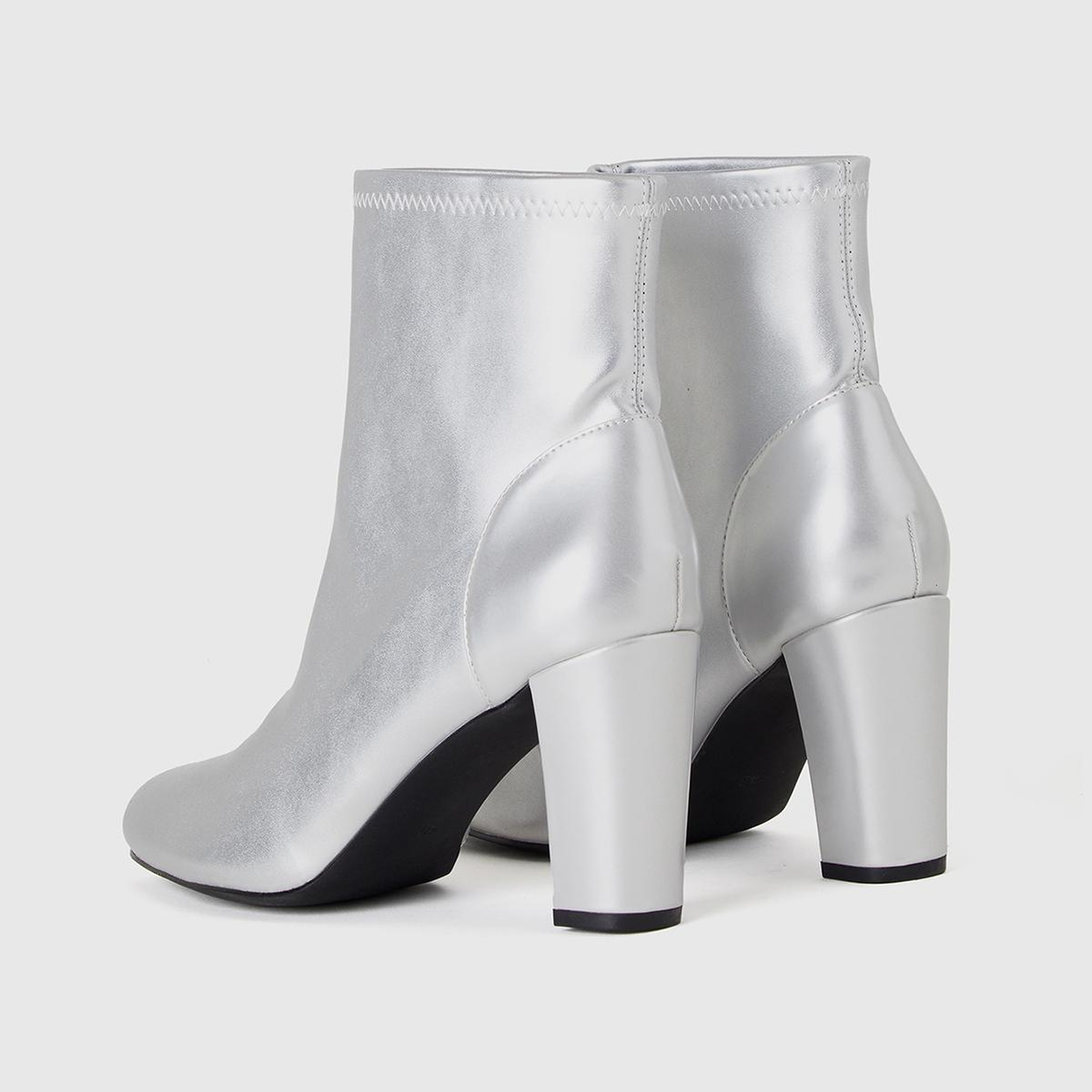 Kadın Gümüş Sivri Burun Topuklu Bot