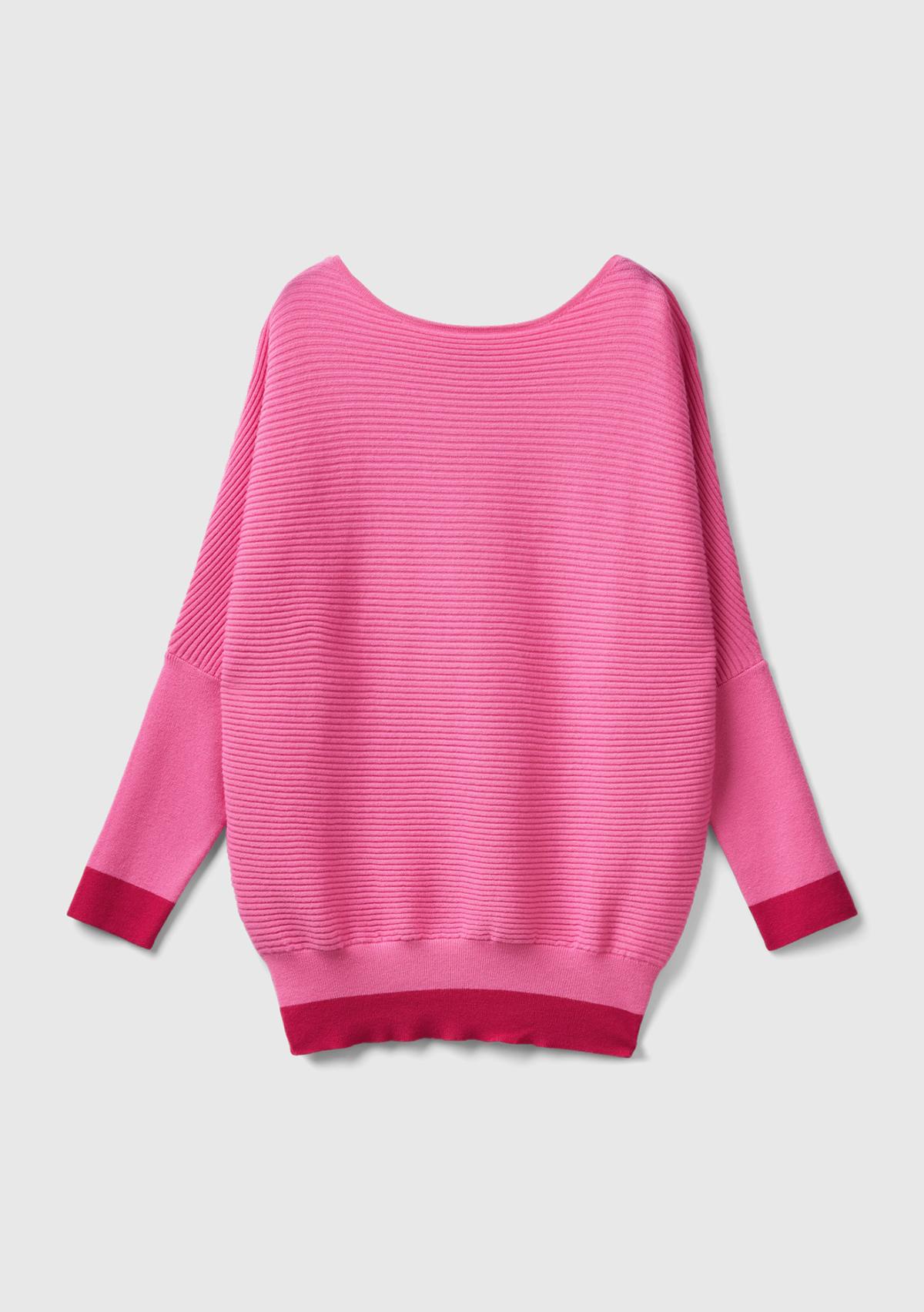 Kadın Pembe Viskoz Karışımlı Bilek Detaylı Çizgili Kayık Yaka Kazak