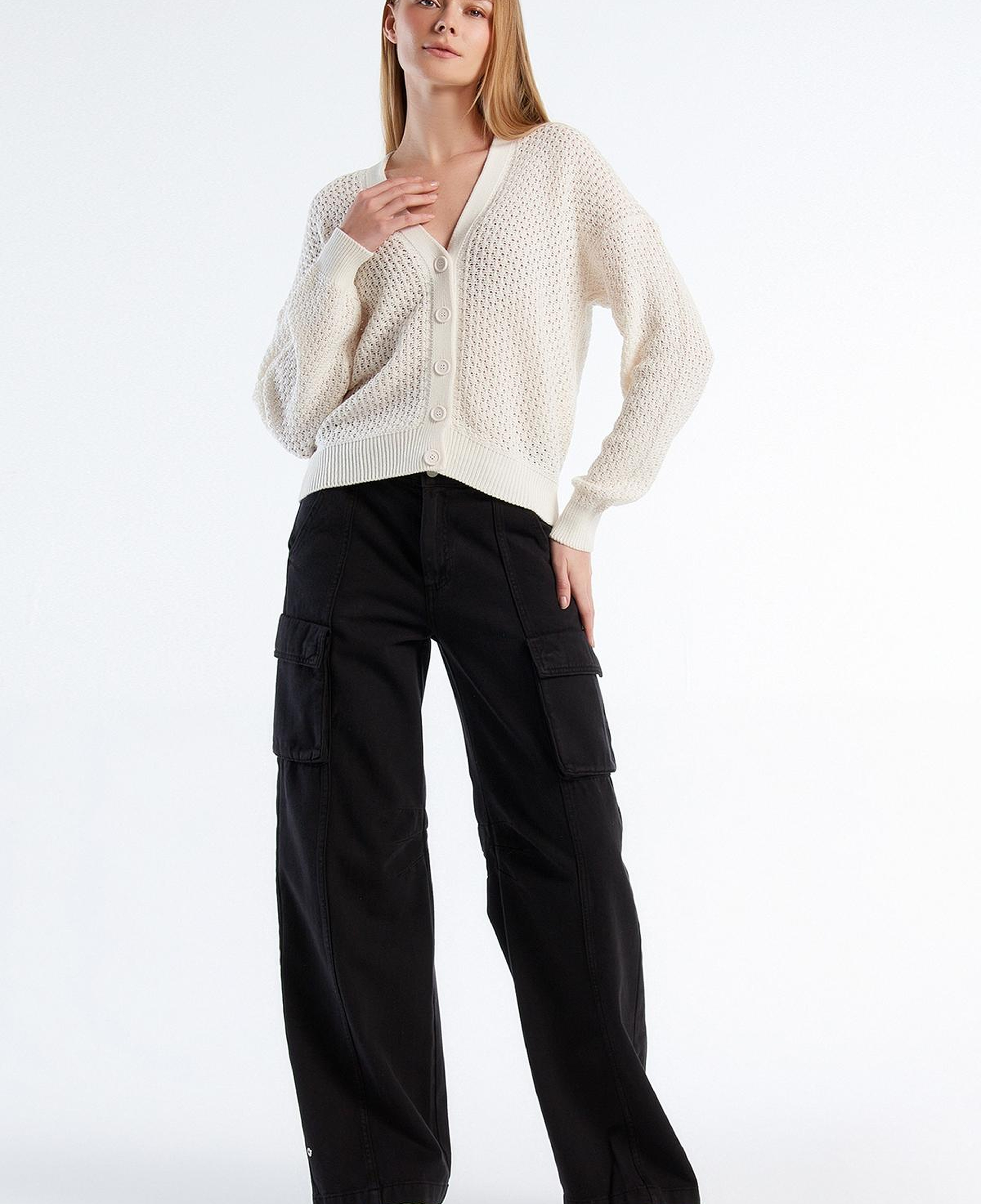 Kadın Krem %100 Pamuk Tamamı Desenli Önü Düğmeli Hırka