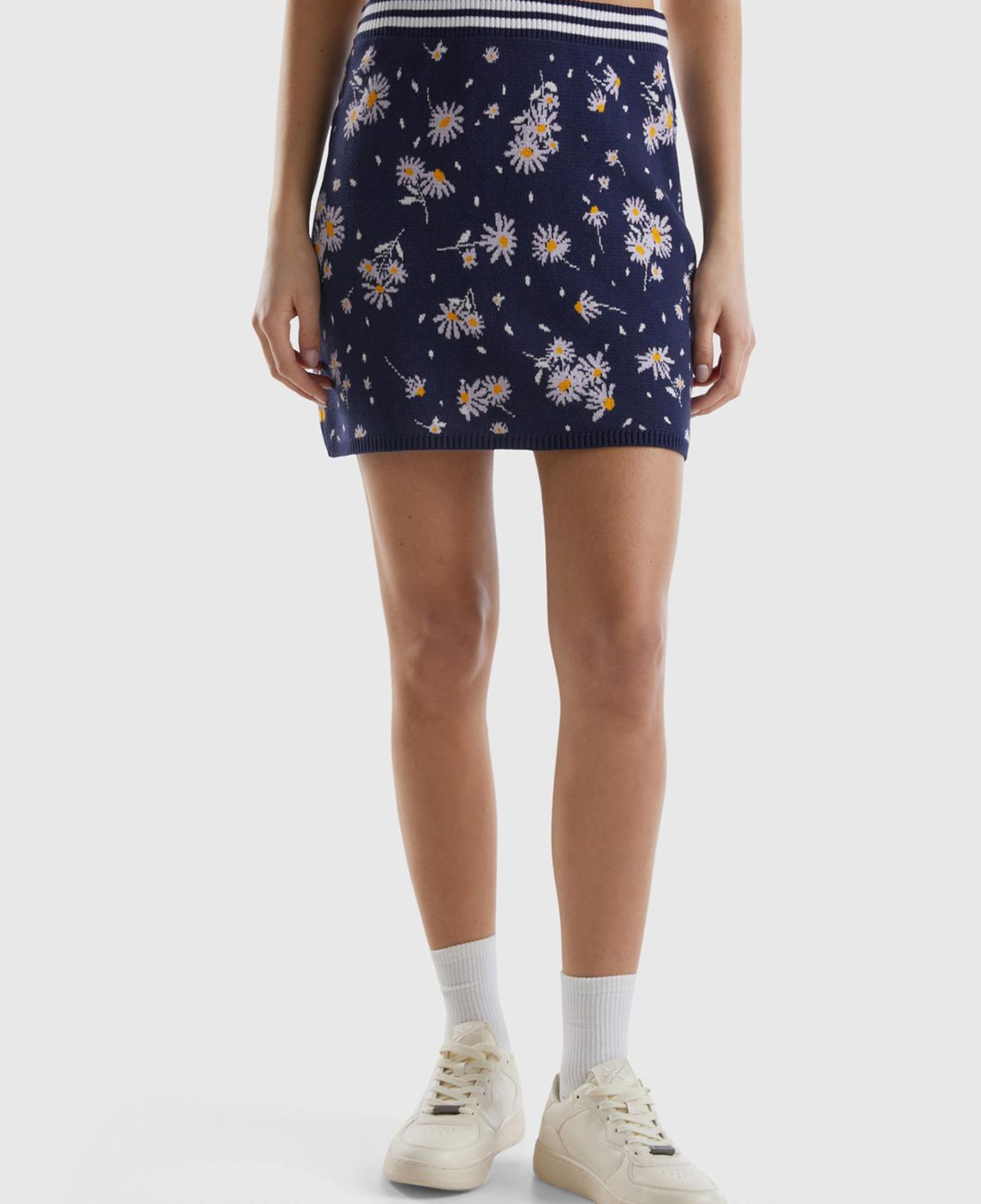 Kadın Koyu Lacivert %100 Pamuk Çiçek Desenli Bel Detaylı Mini Etek