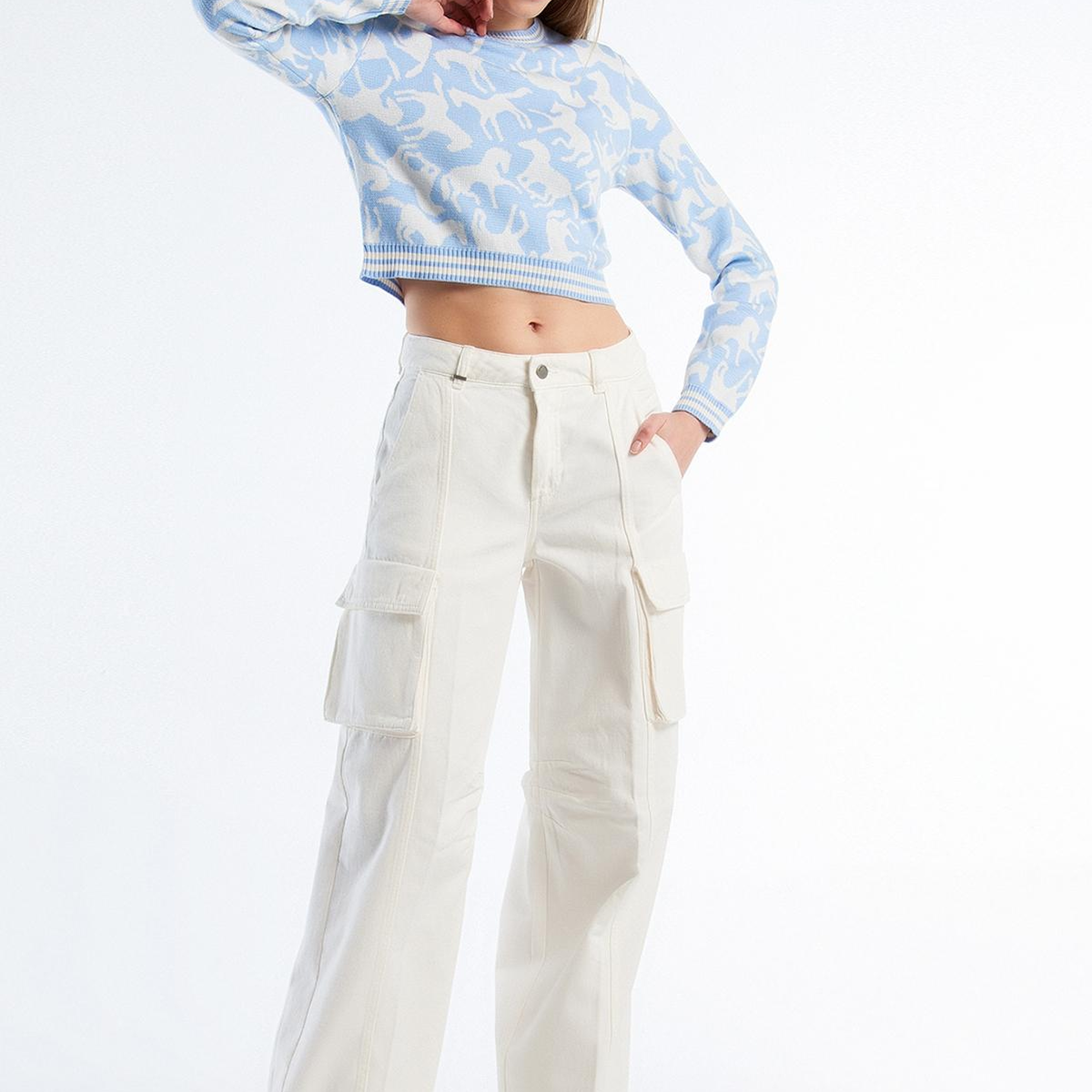 Kadın Açık Mavi %100 Koton At Desenli Crop Kazak