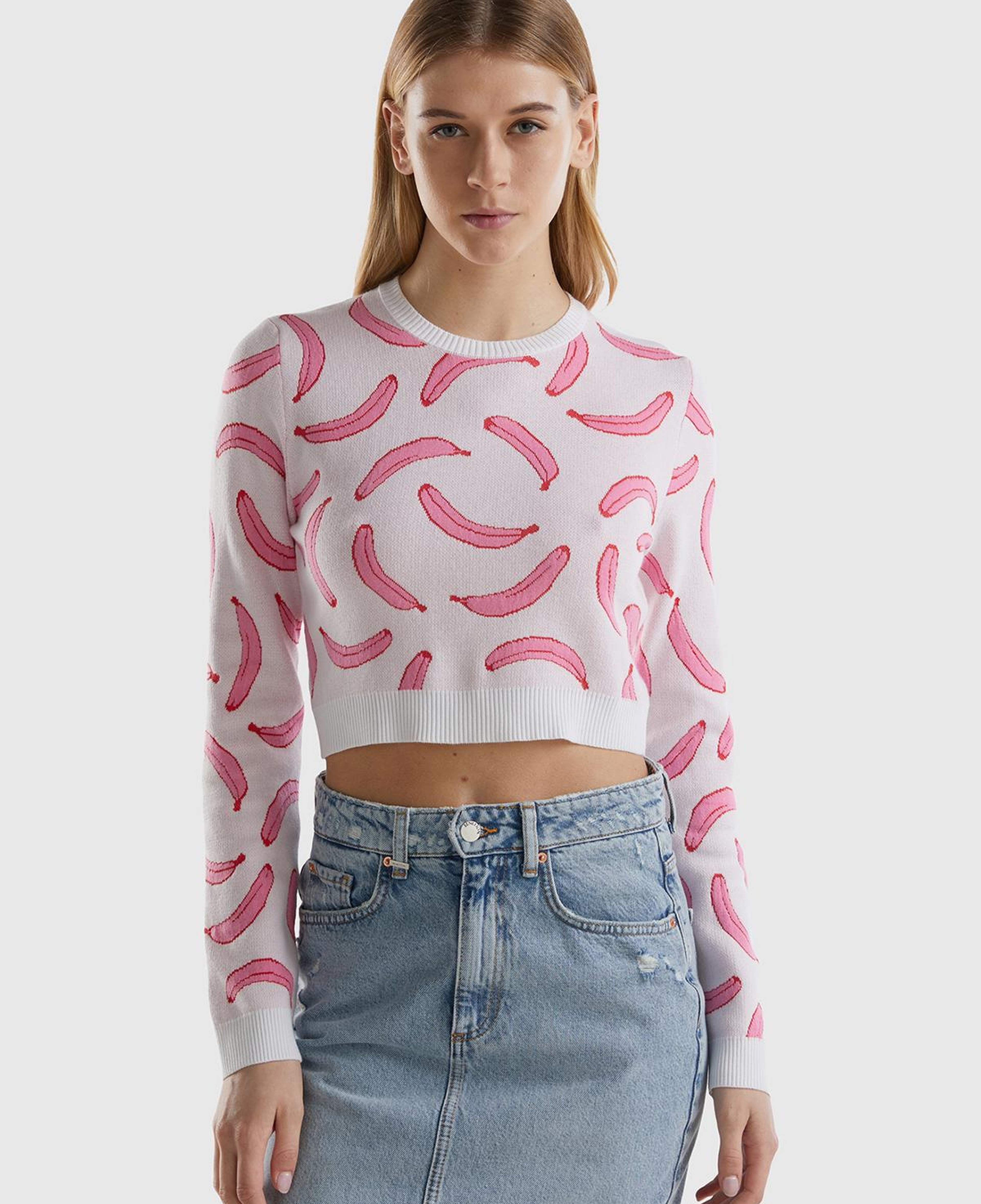 Kadın Beyaz Pamuk Karışımlı Tamamı 3D Muz Desenli Bisiklet Yaka Kazak