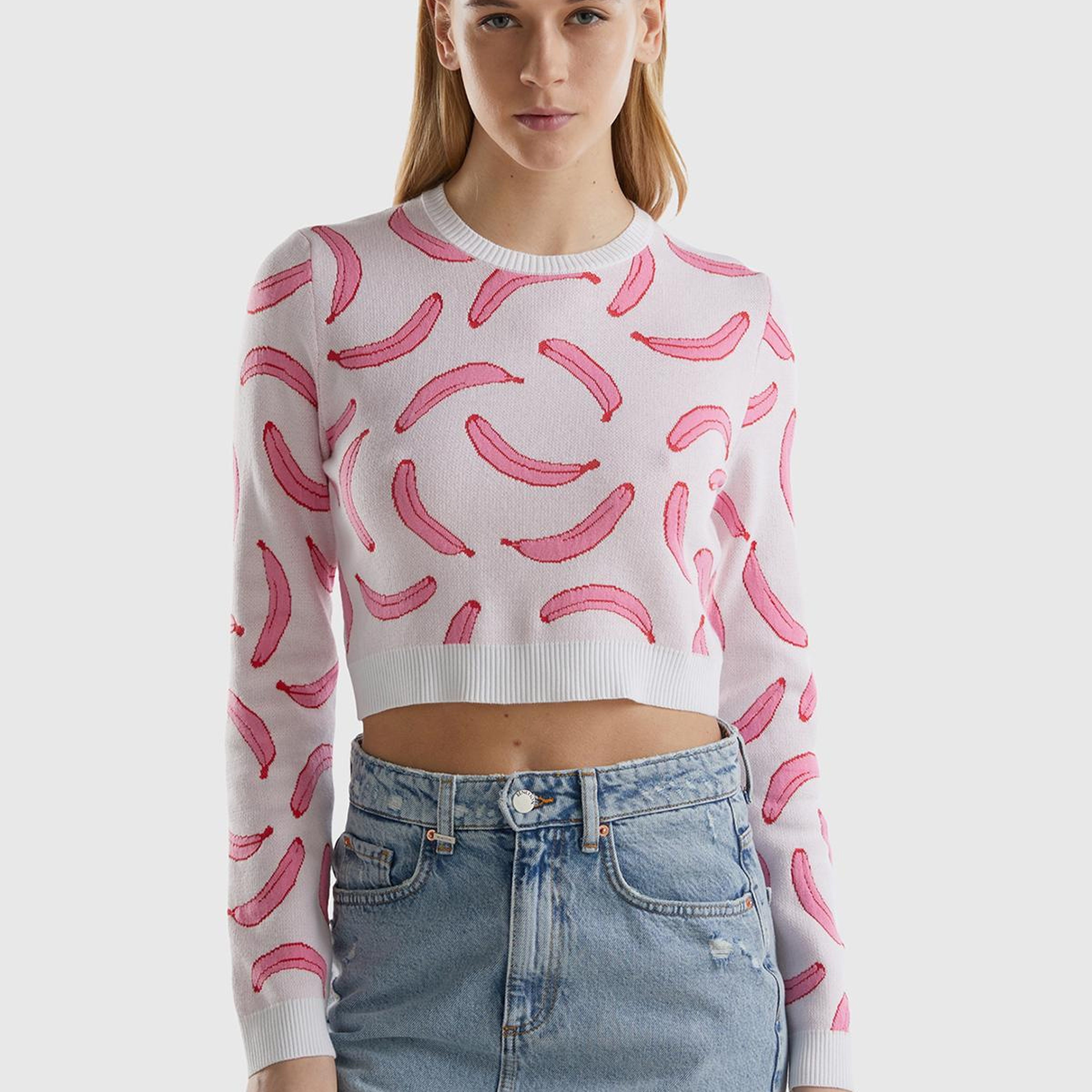 Kadın Beyaz Pamuk Karışımlı Tamamı 3D Muz Desenli Bisiklet Yaka Kazak