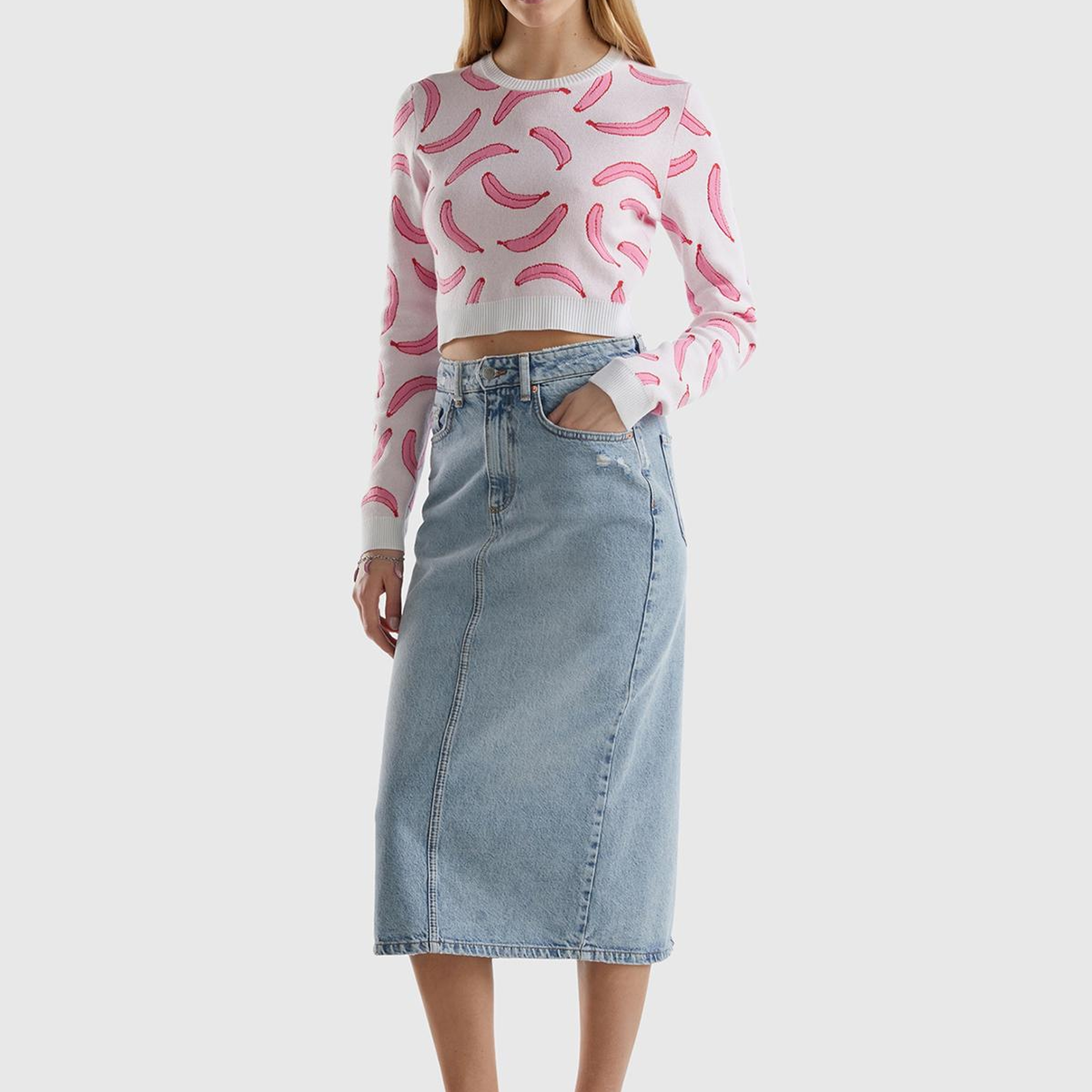 Kadın Beyaz Pamuk Karışımlı Tamamı 3D Muz Desenli Bisiklet Yaka Kazak