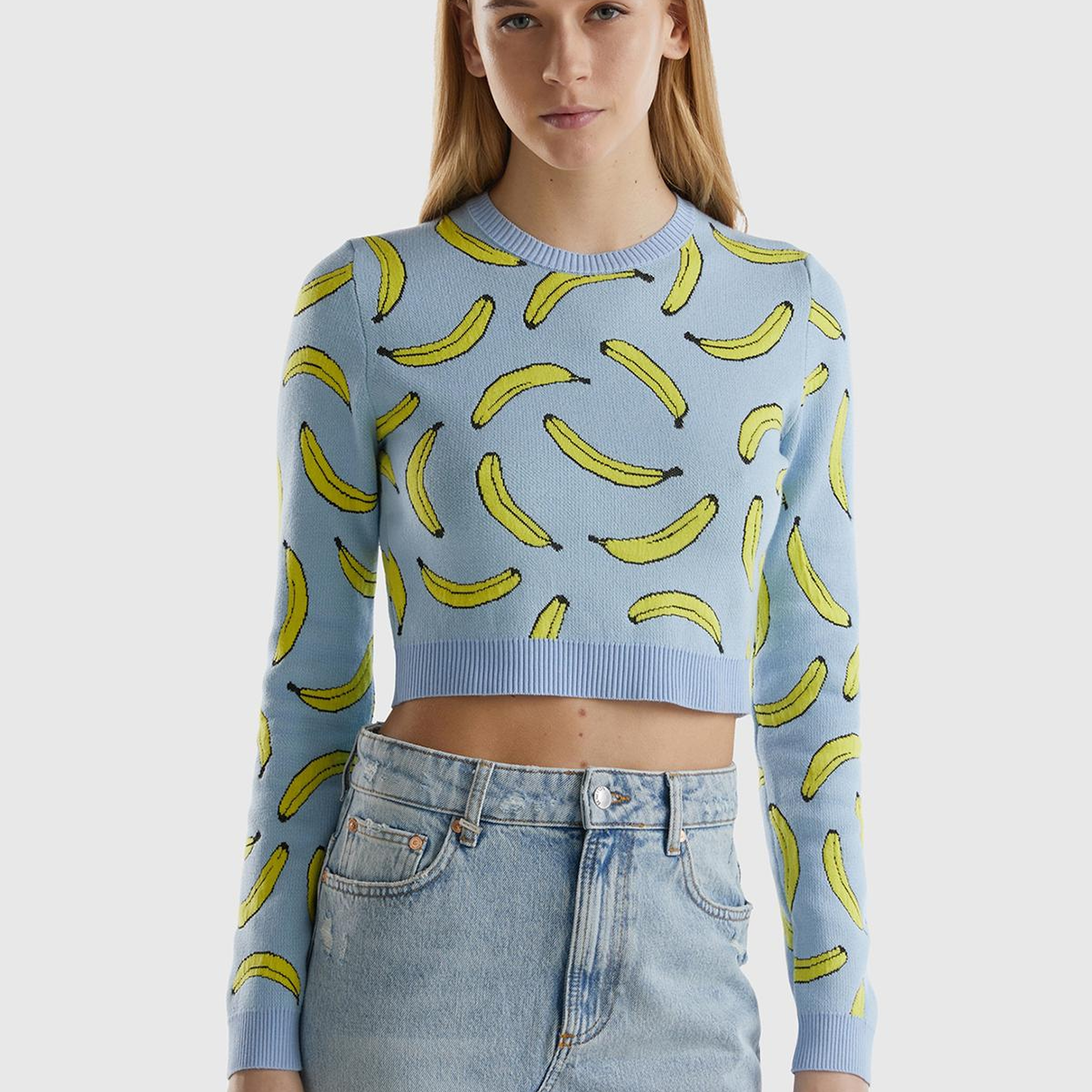 Kadın Açık Mavi Pamuk Karışımlı Tamamı 3D Muz Desenli Bisiklet Yaka Kazak