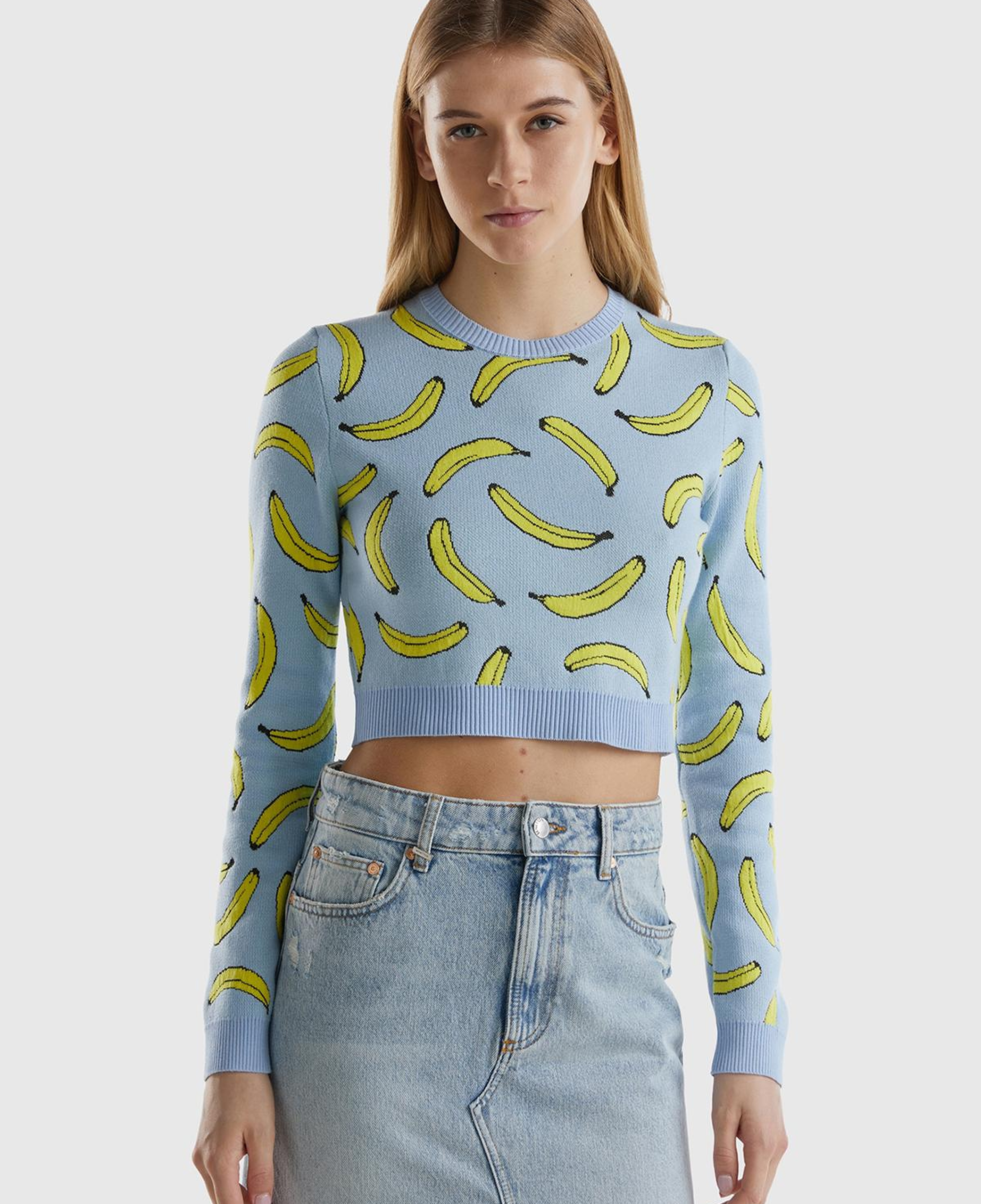 Kadın Açık Mavi Pamuk Karışımlı Tamamı 3D Muz Desenli Bisiklet Yaka Kazak